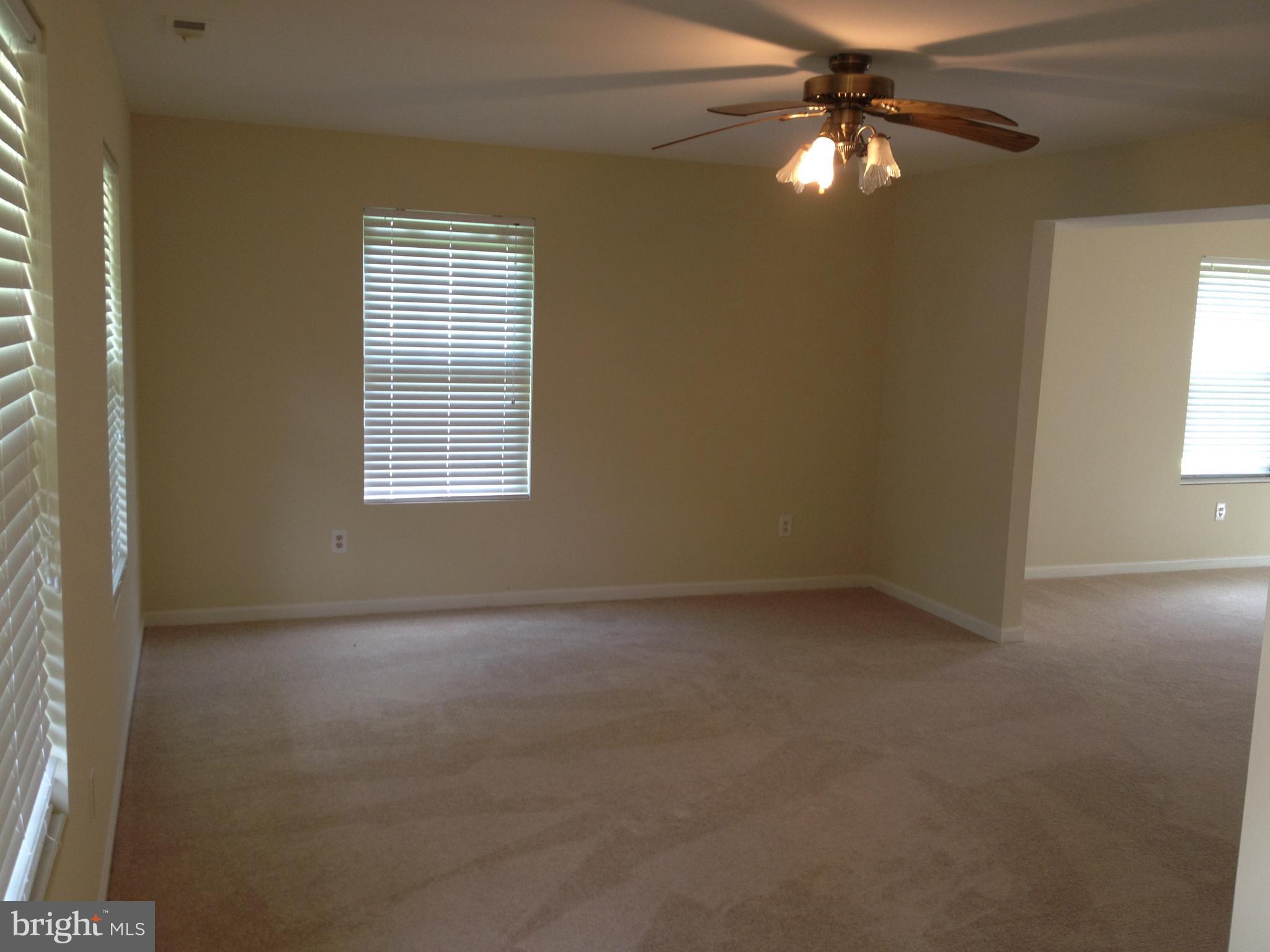 SAUNDERS POINT - Residential