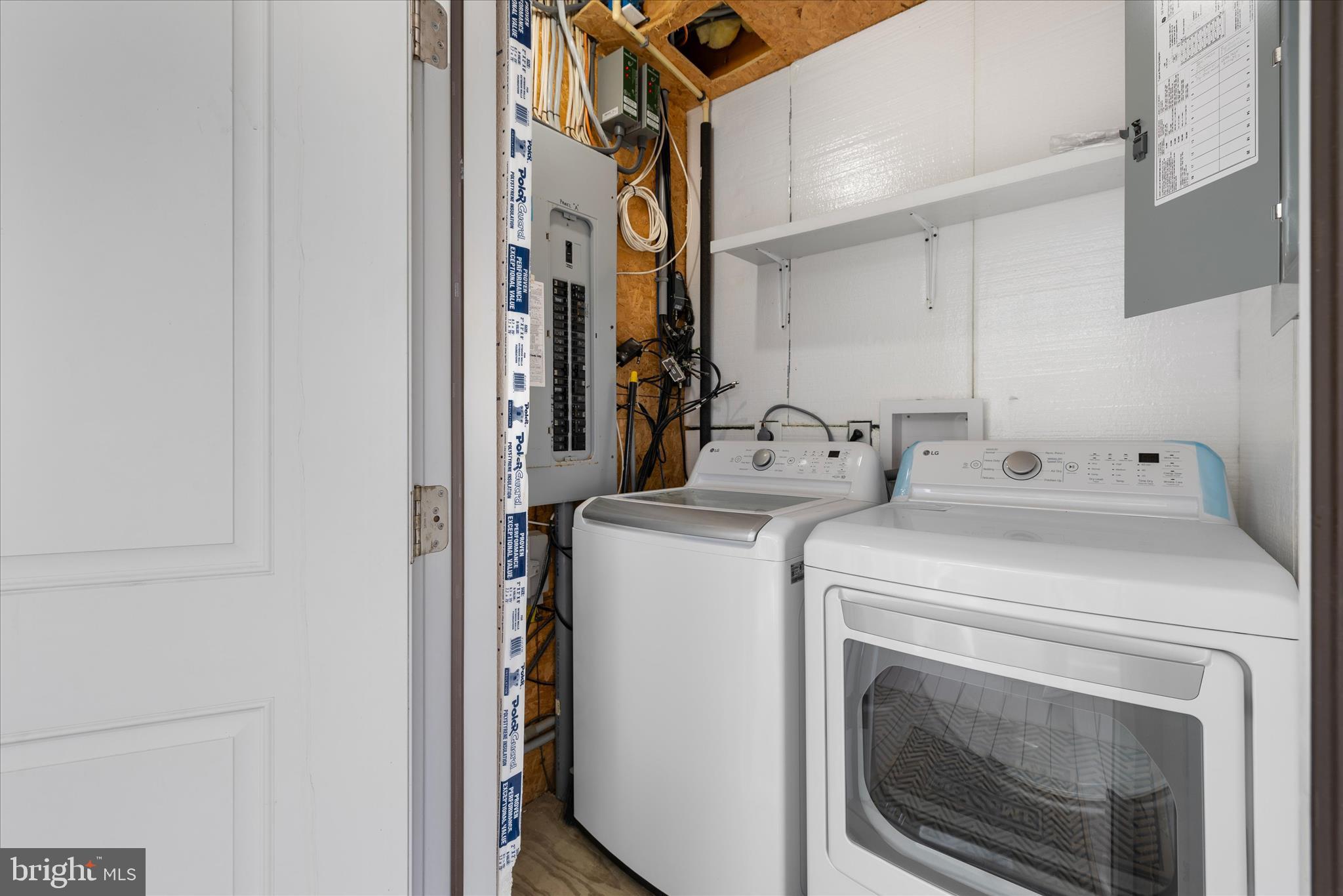 CURVES - Residential