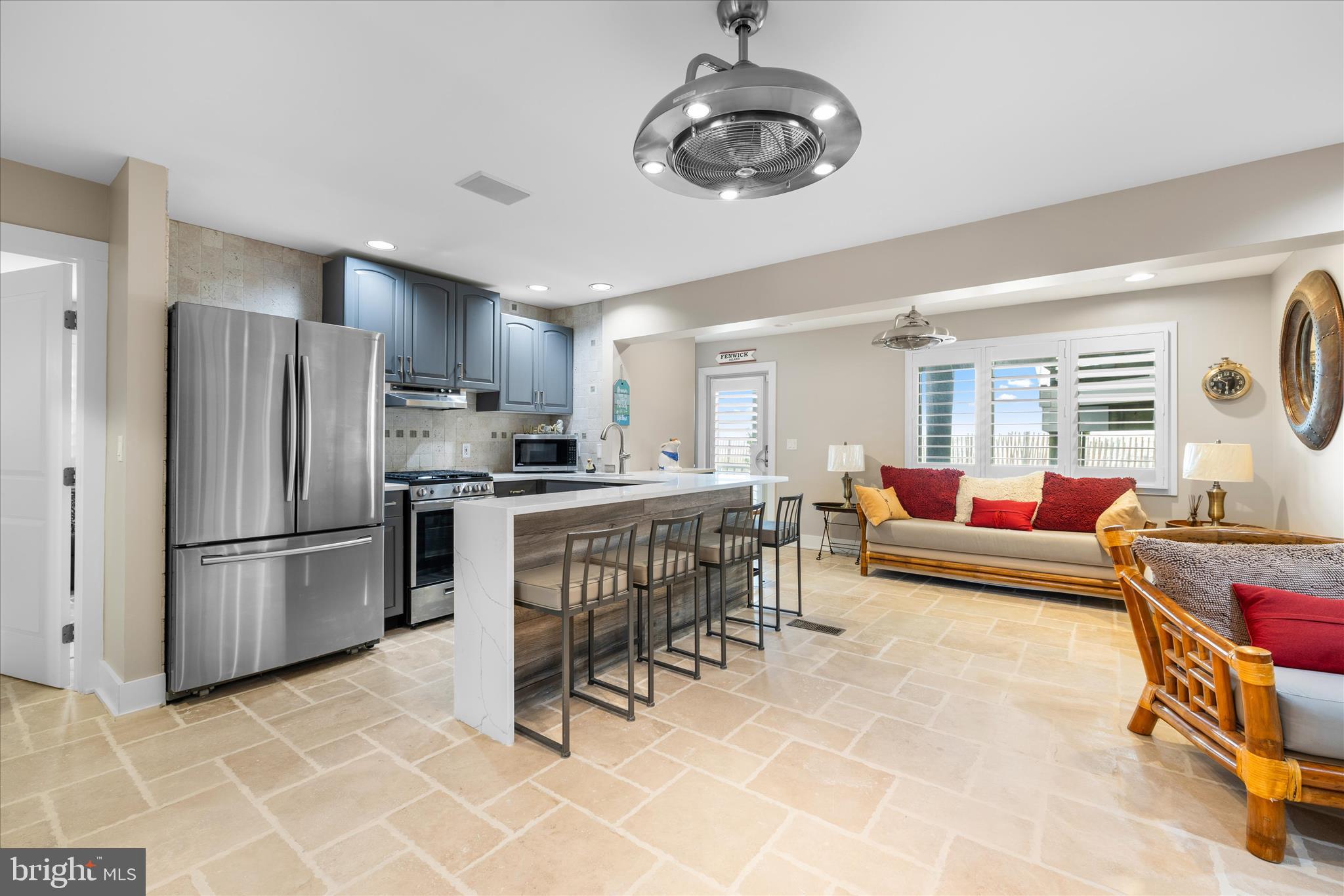 CURVES - Residential