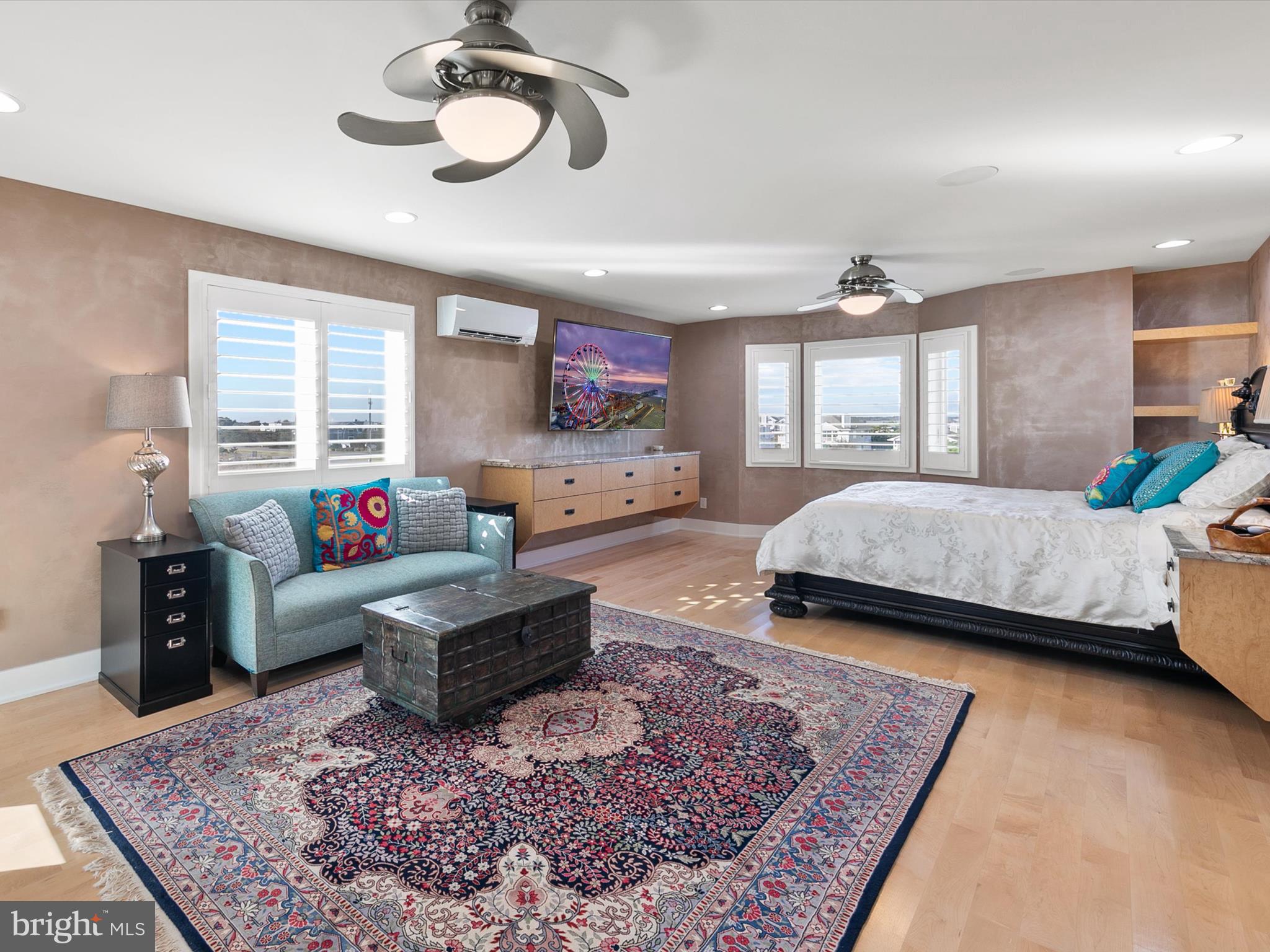 CURVES - Residential