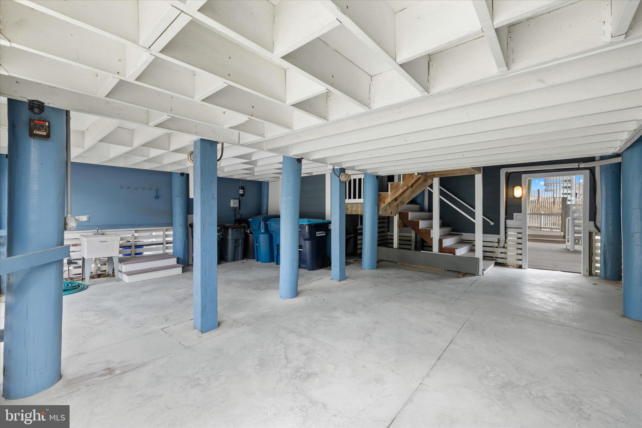 CURVES - Residential