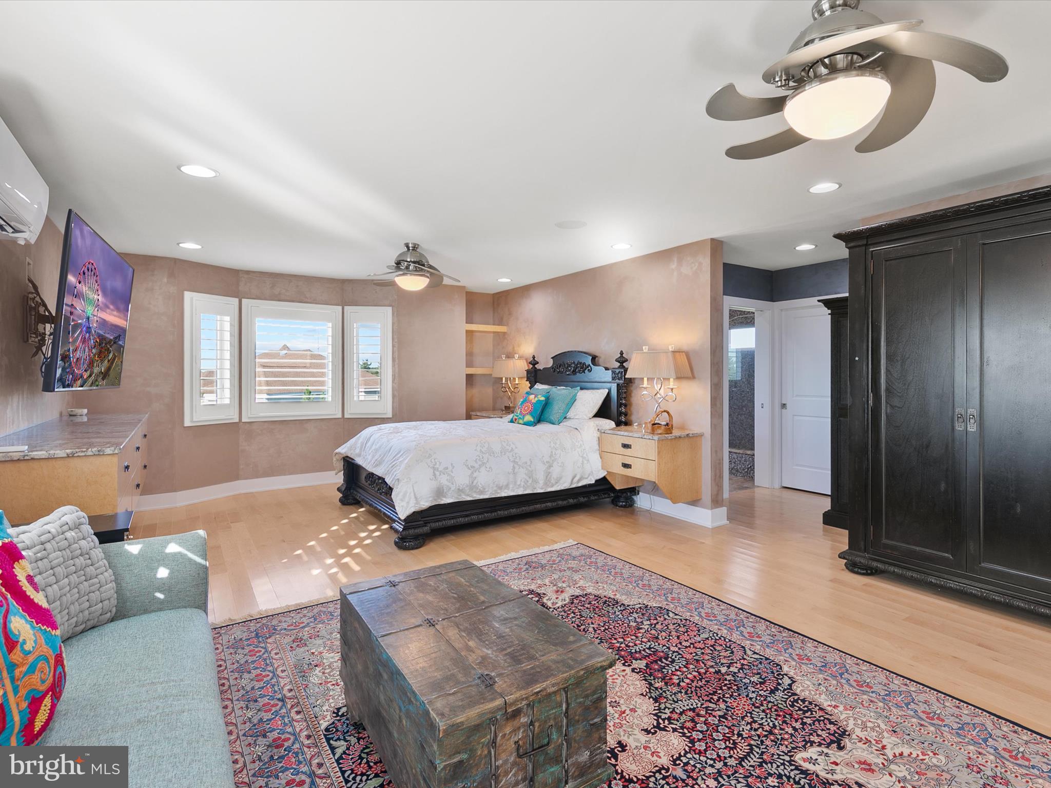 CURVES - Residential