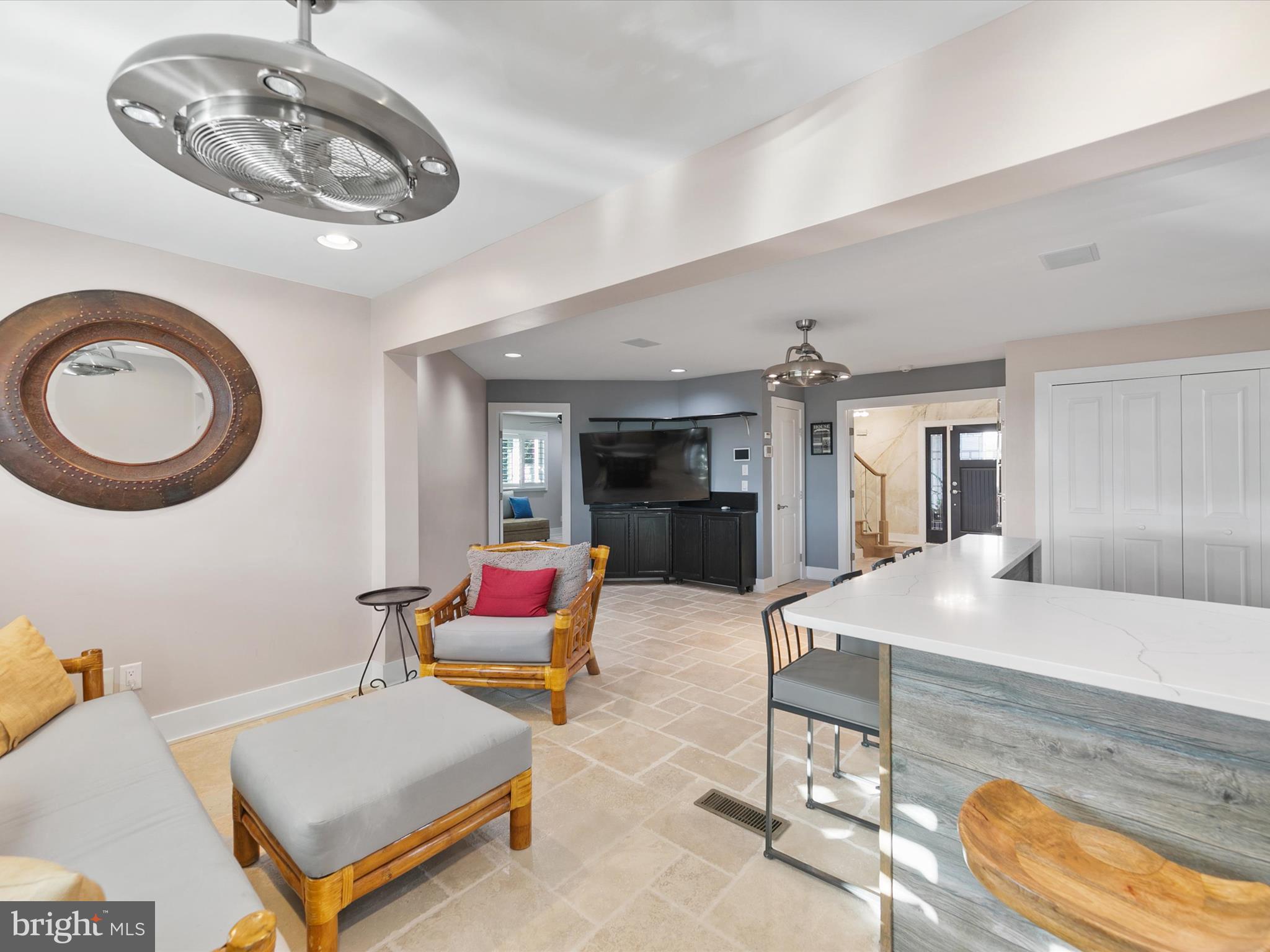 CURVES - Residential