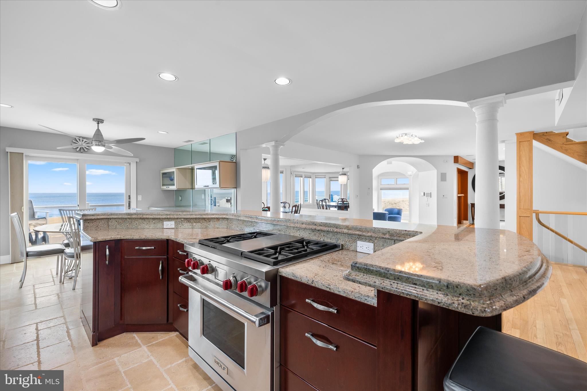 CURVES - Residential