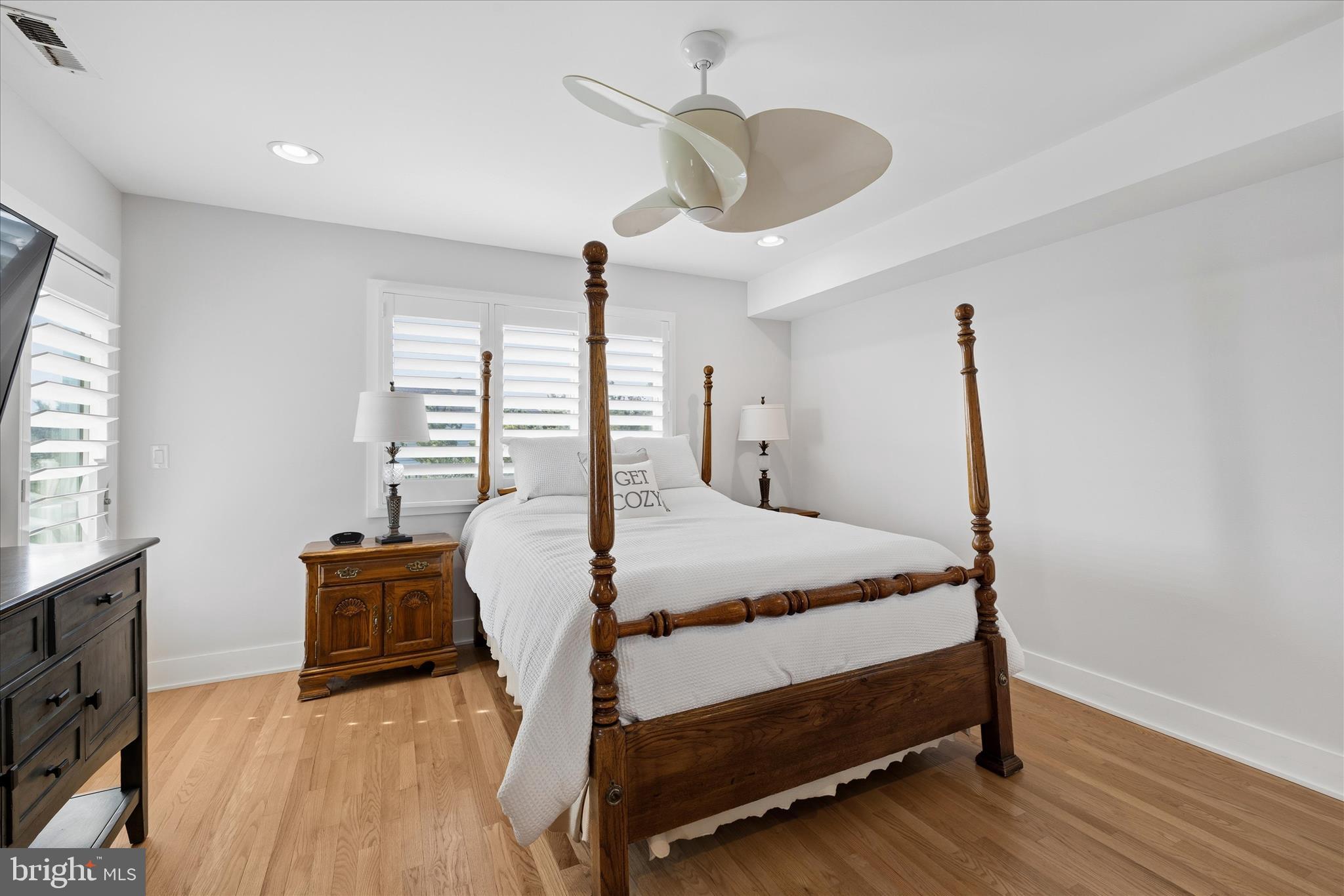 CURVES - Residential