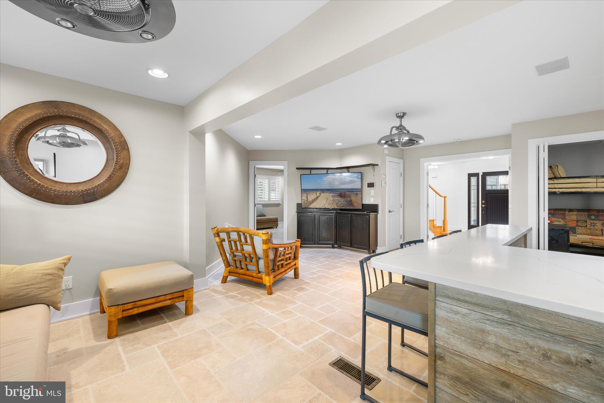 CURVES - Residential