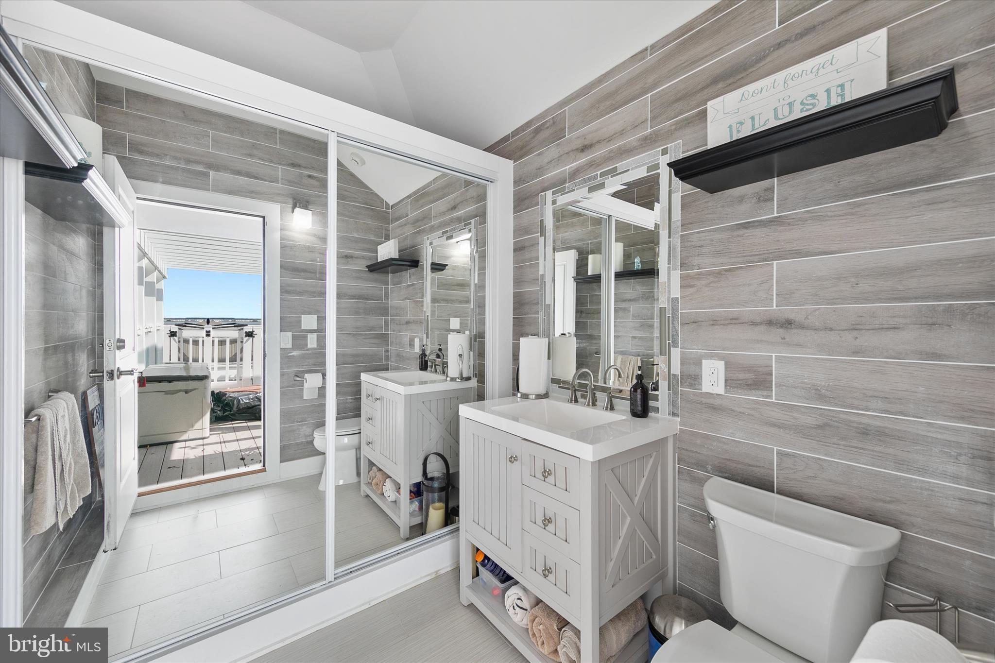 CURVES - Residential