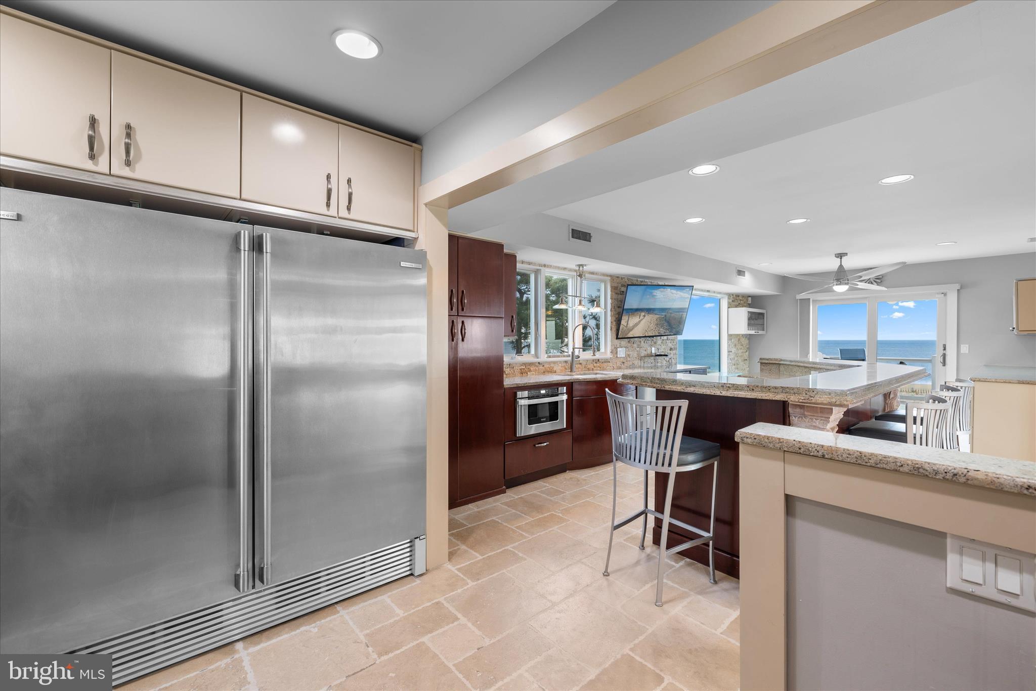 CURVES - Residential