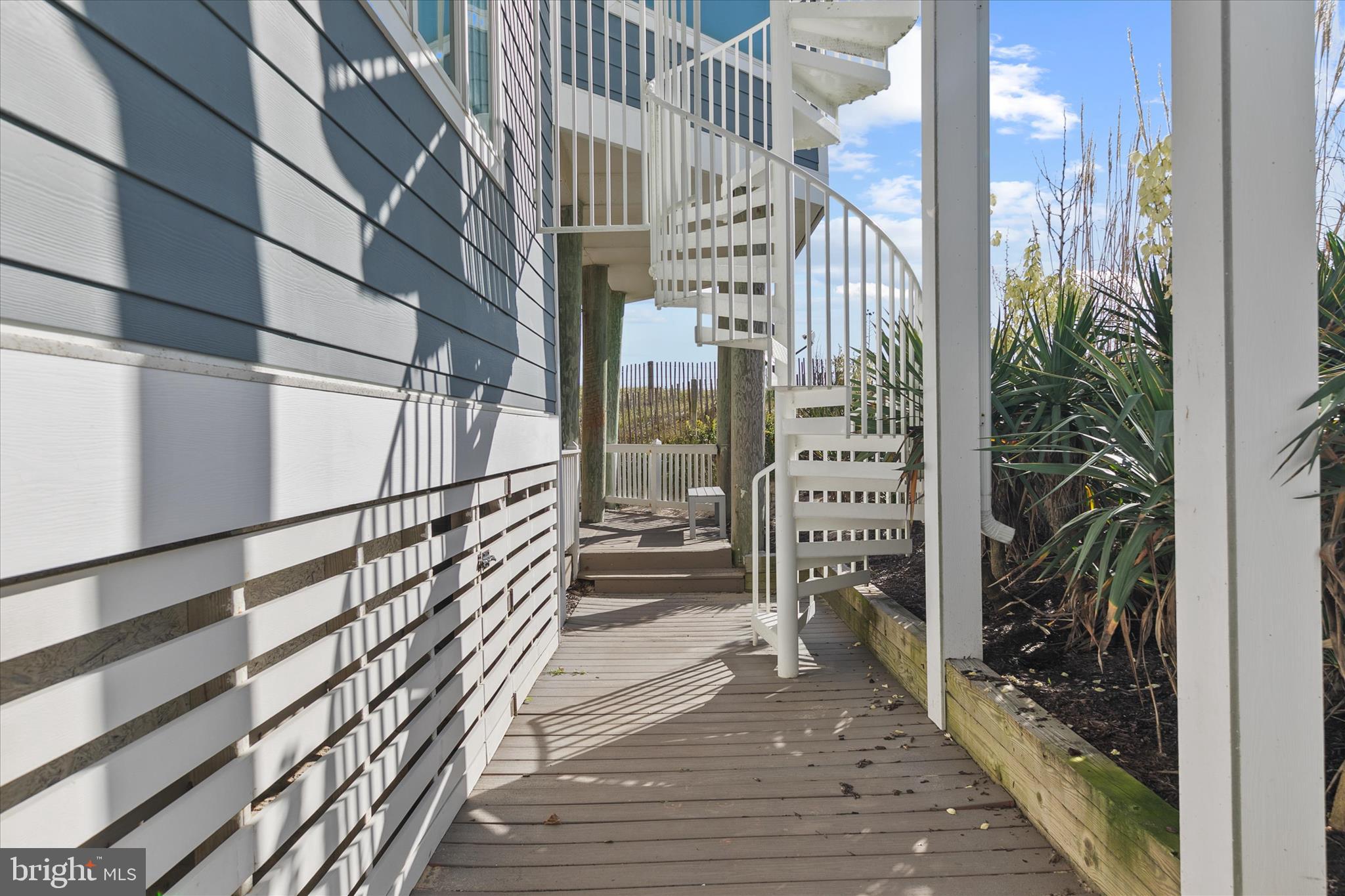 CURVES - Residential