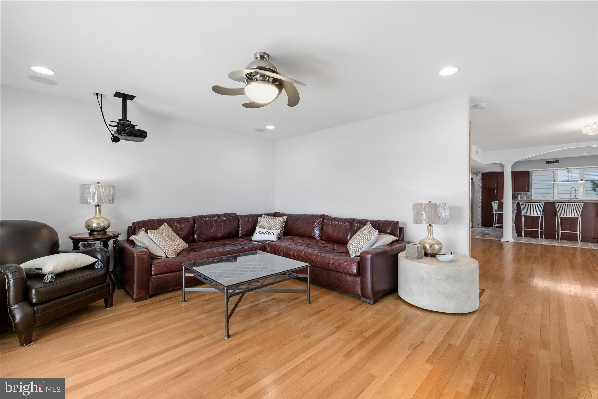 CURVES - Residential