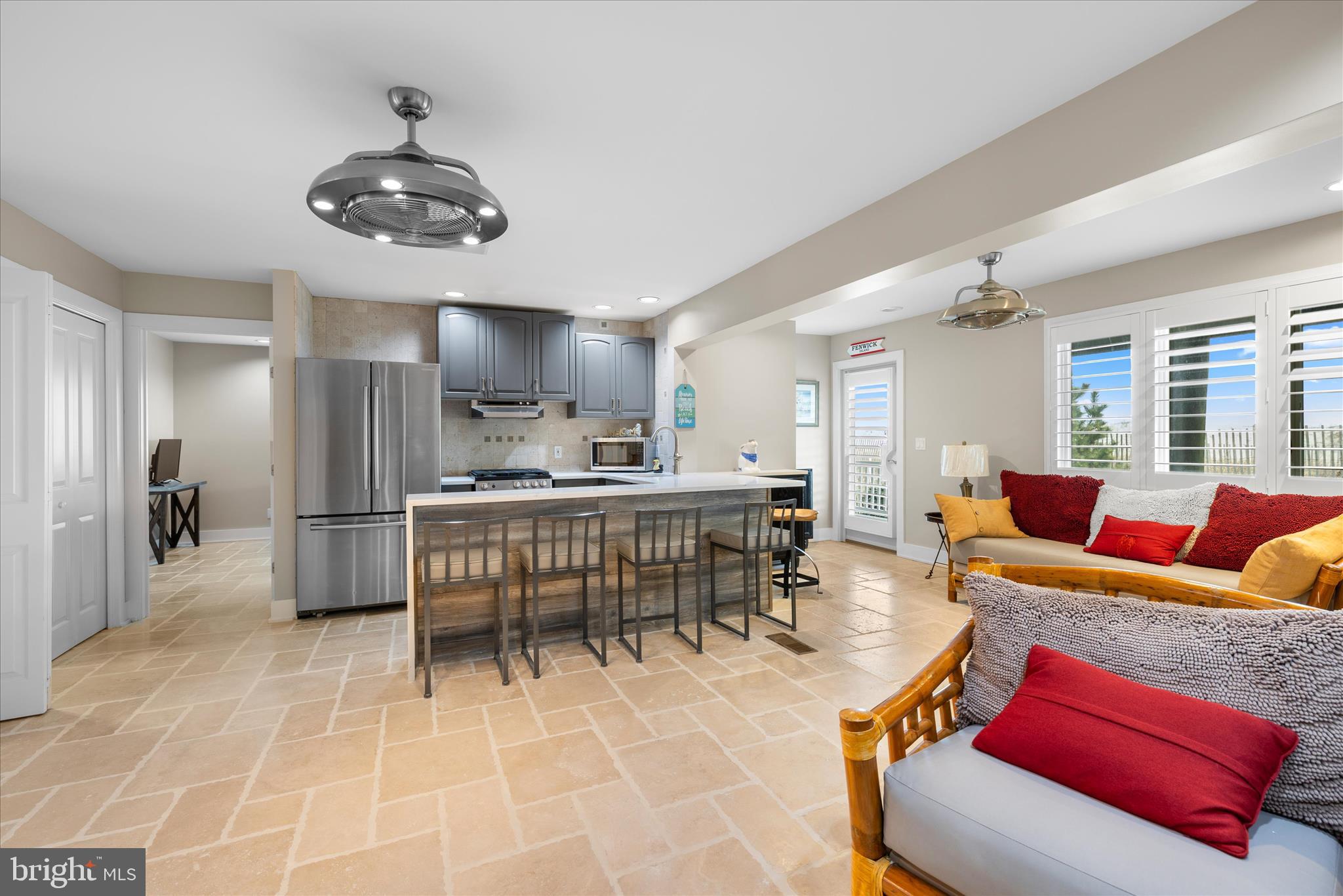 CURVES - Residential