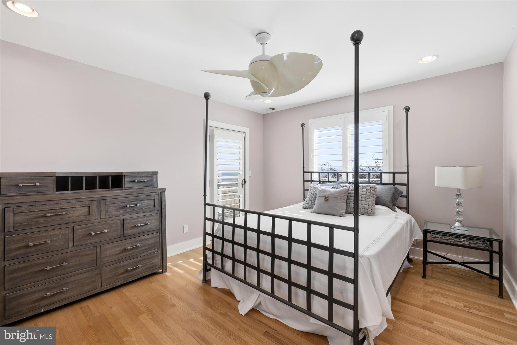 CURVES - Residential