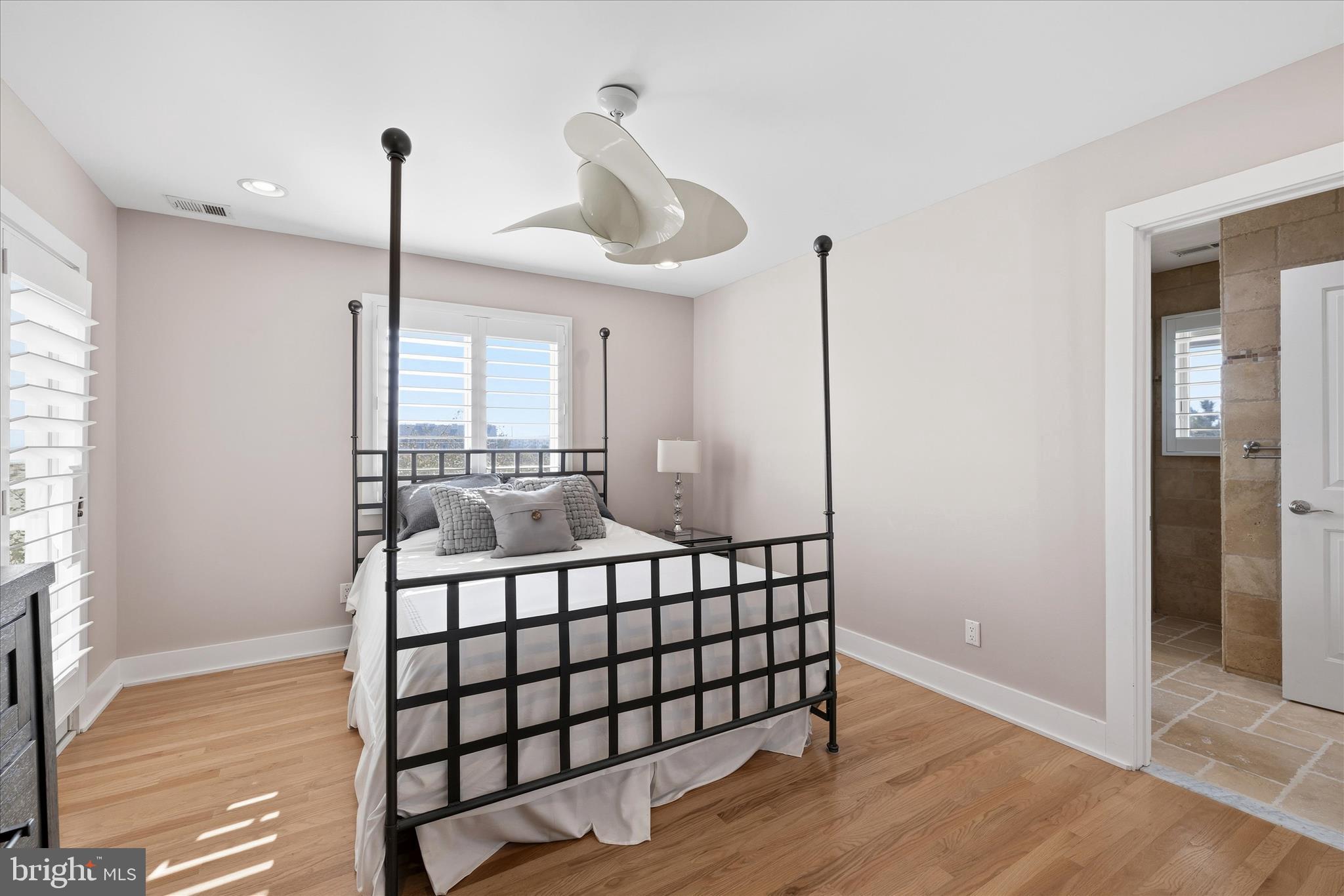 CURVES - Residential