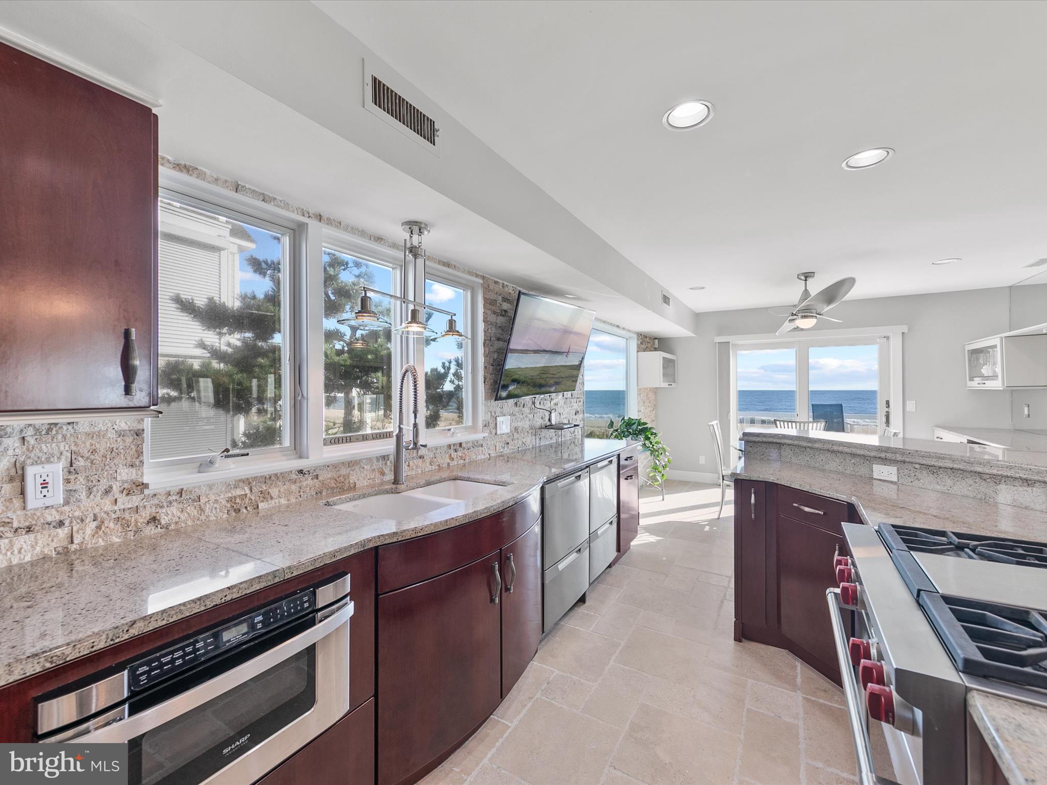 CURVES - Residential