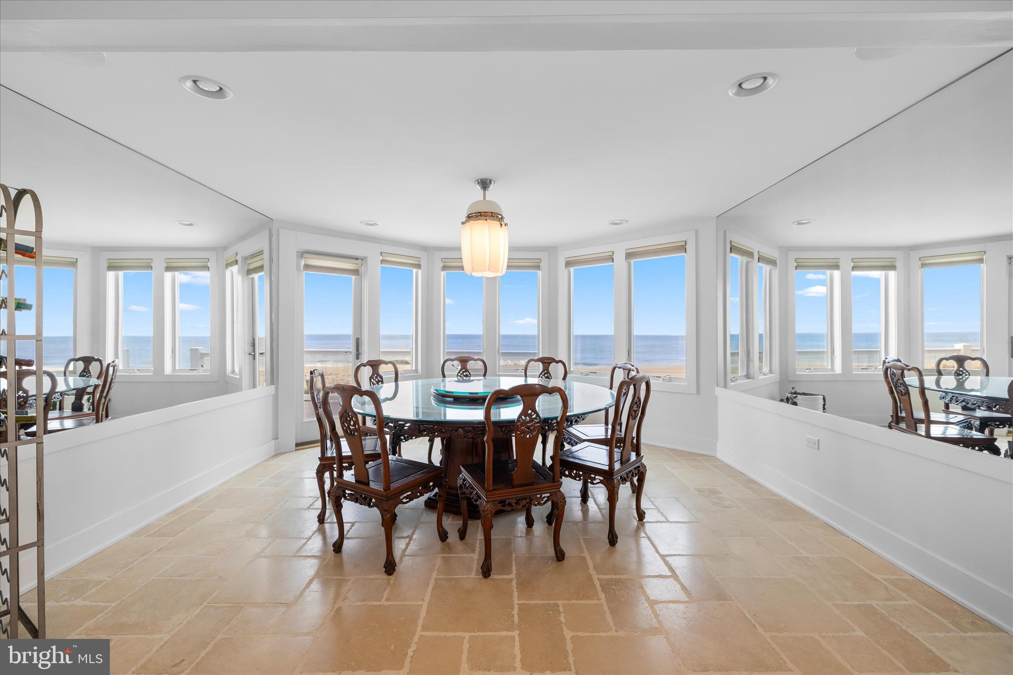 CURVES - Residential