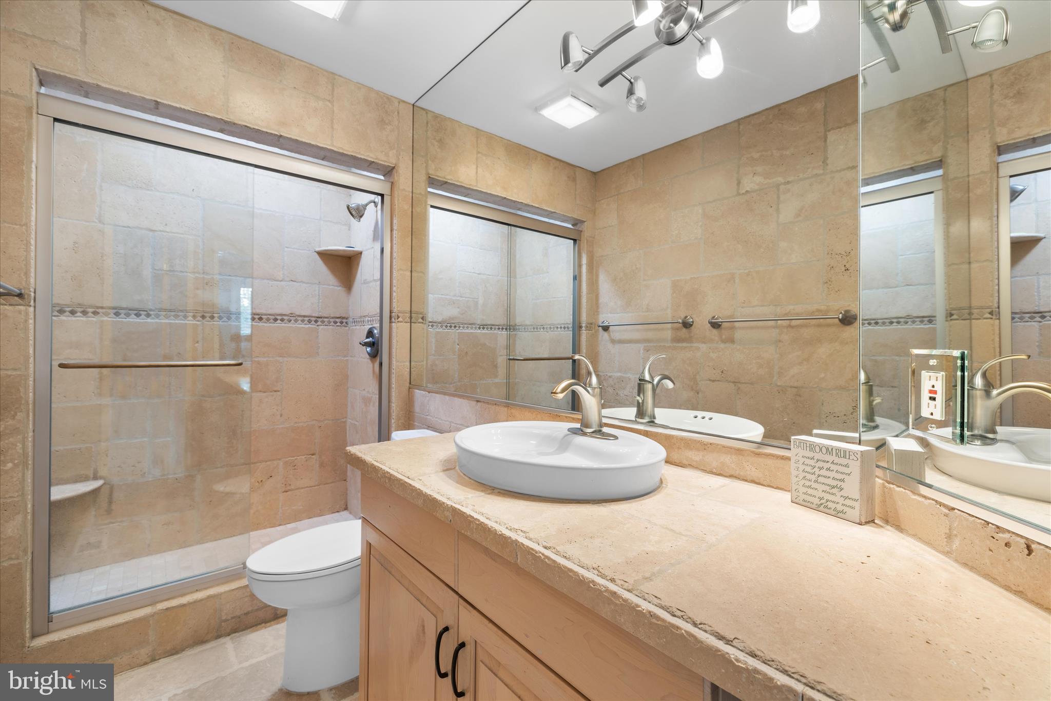 CURVES - Residential