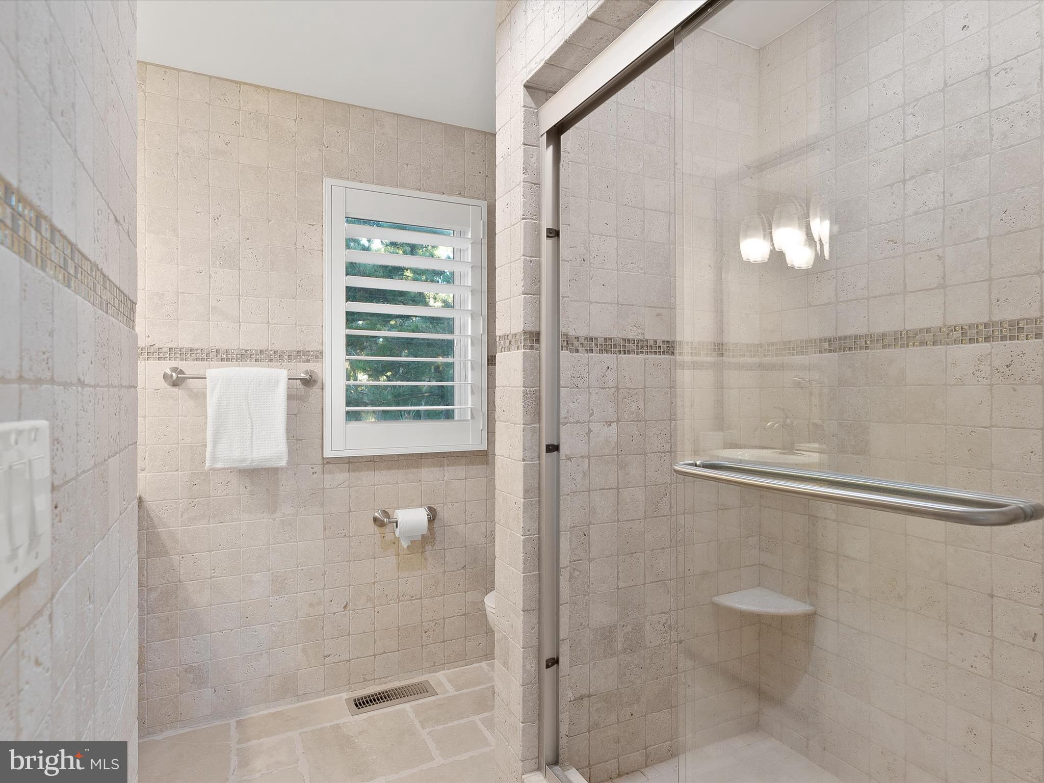 CURVES - Residential