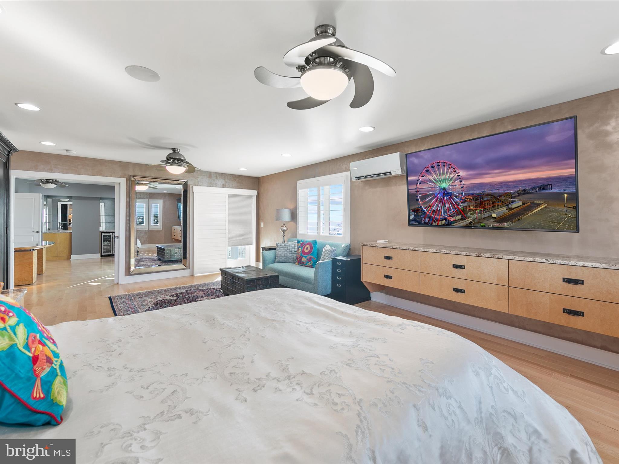 CURVES - Residential