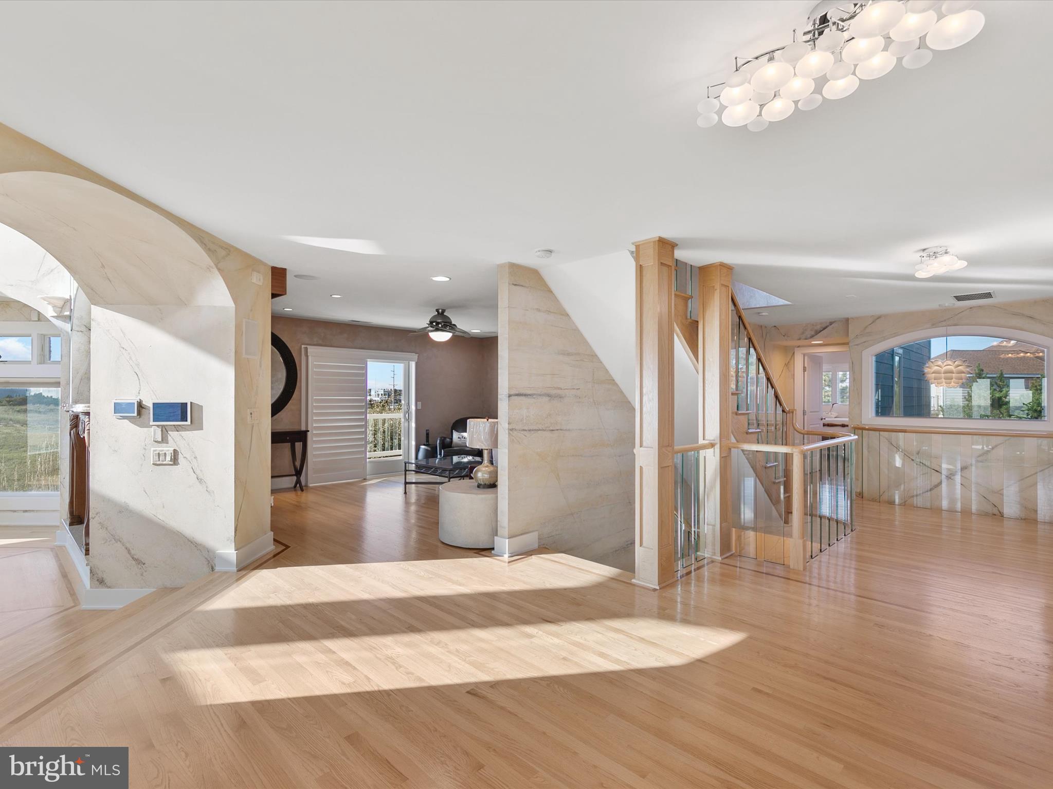 CURVES - Residential