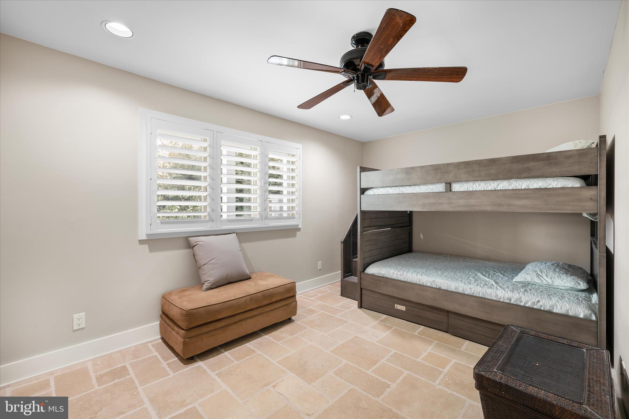 CURVES - Residential