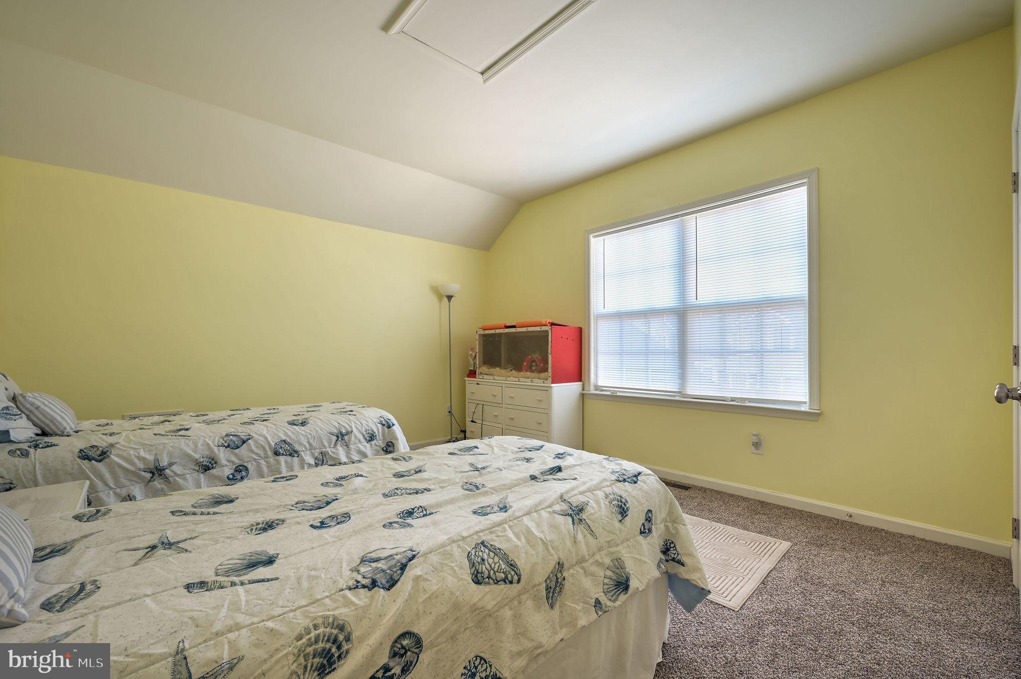 SUMMERCREST - Residential