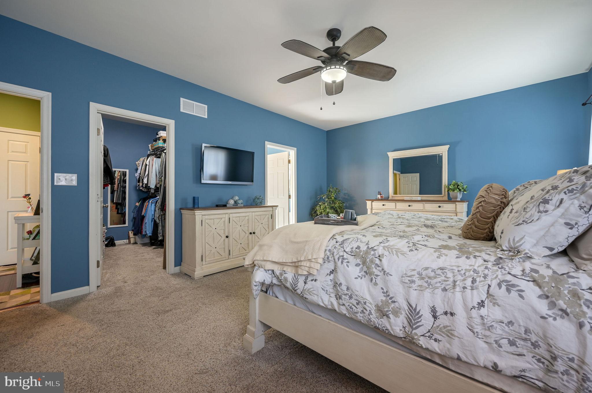 SUMMERCREST - Residential