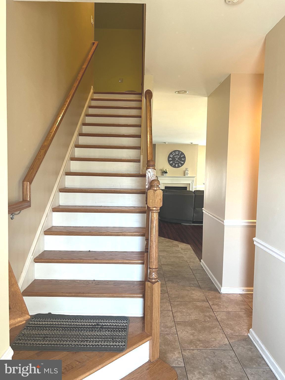 SUMMERCREST - Residential