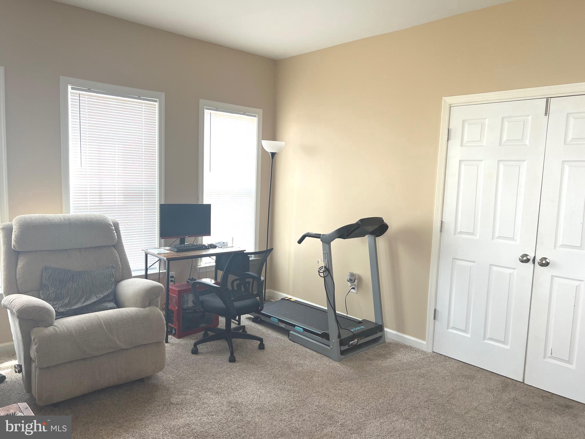 SUMMERCREST - Residential