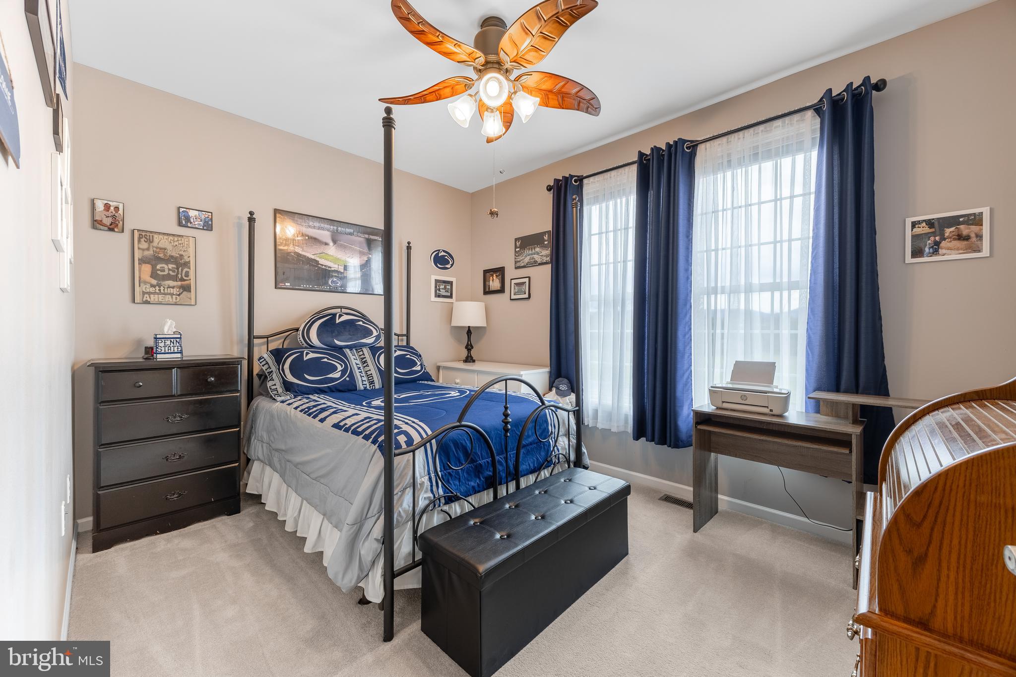 PARADISE HILLS - Residential