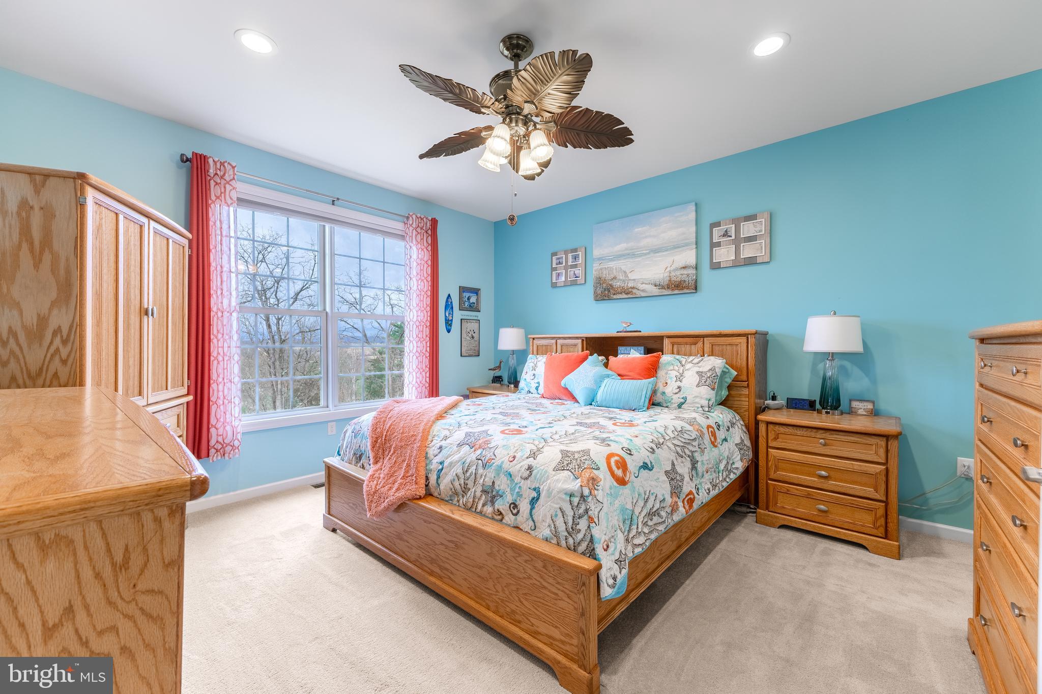 PARADISE HILLS - Residential