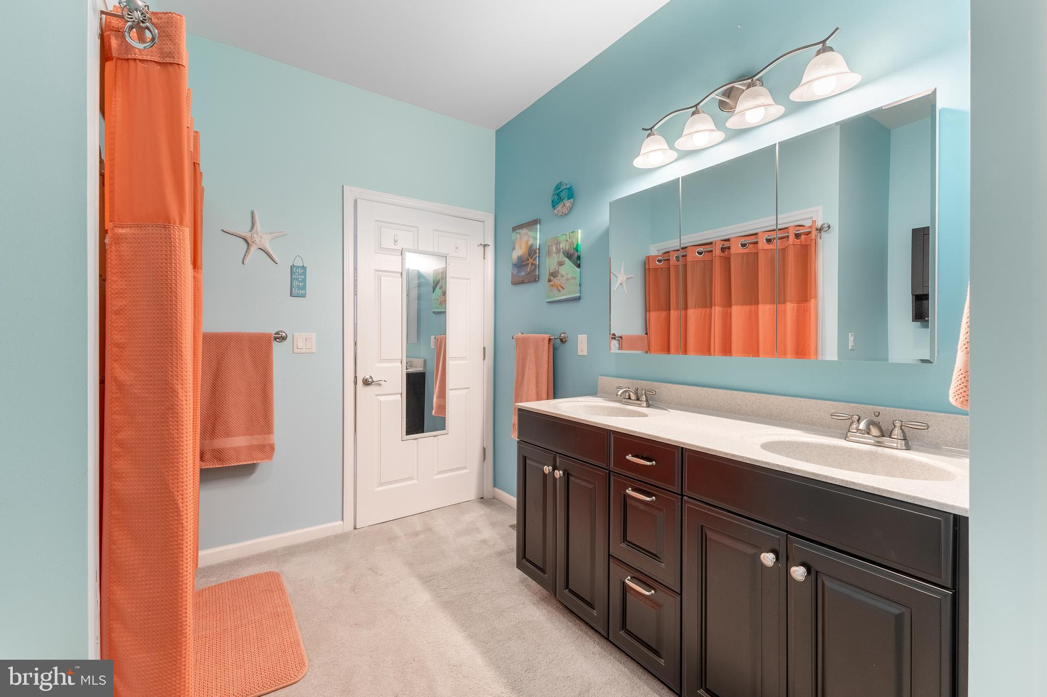 PARADISE HILLS - Residential