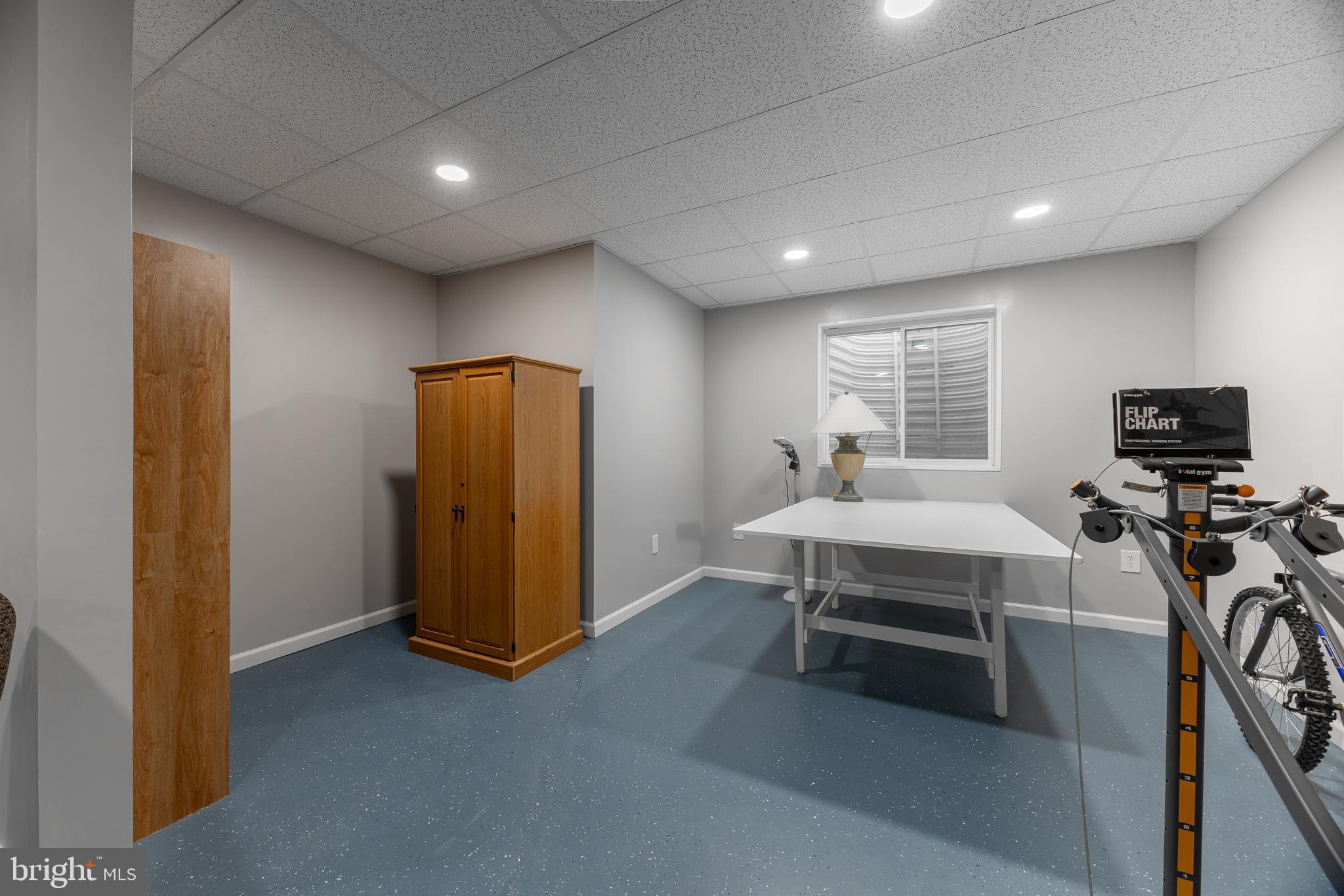 PARADISE HILLS - Residential