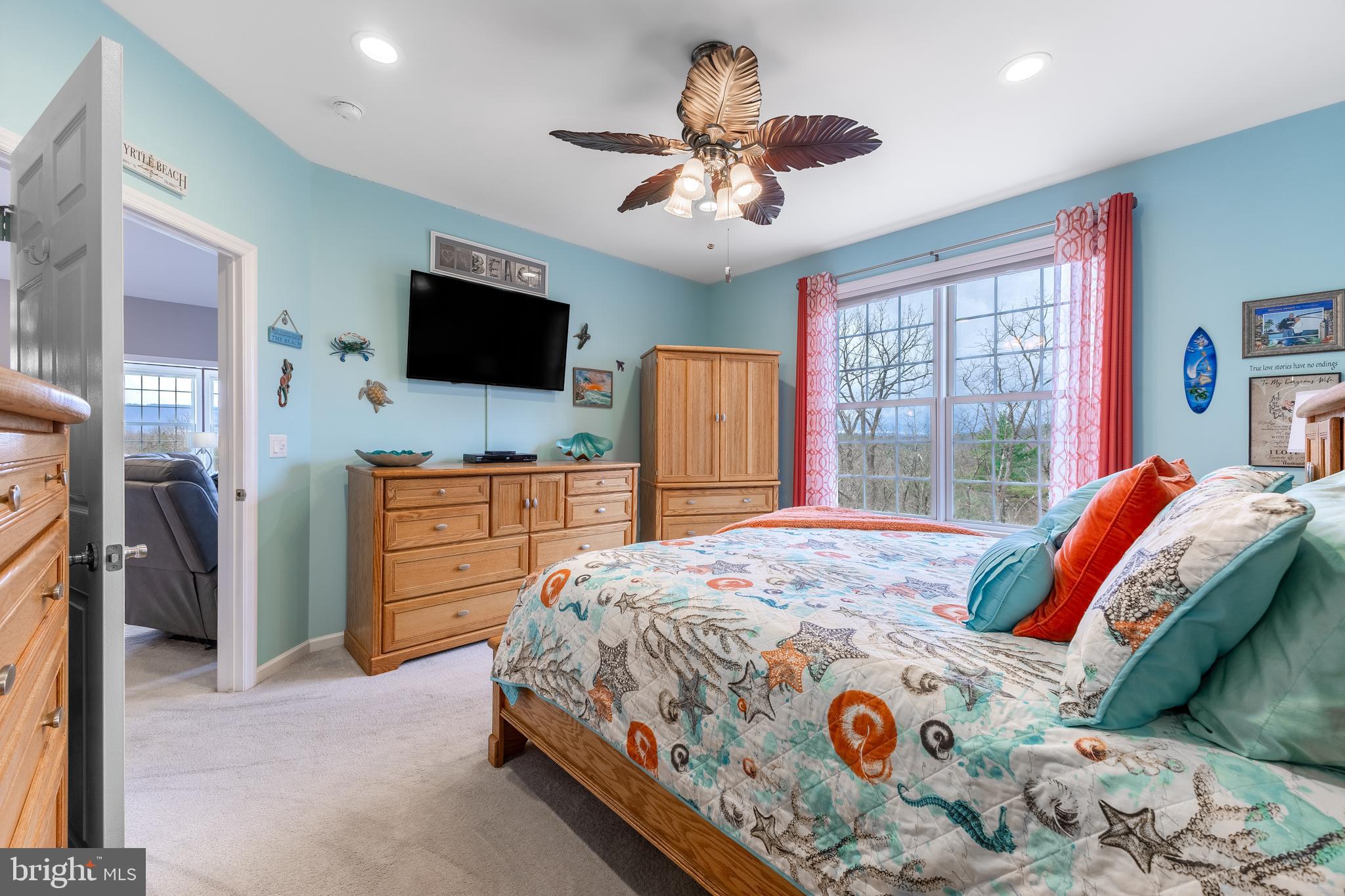 PARADISE HILLS - Residential