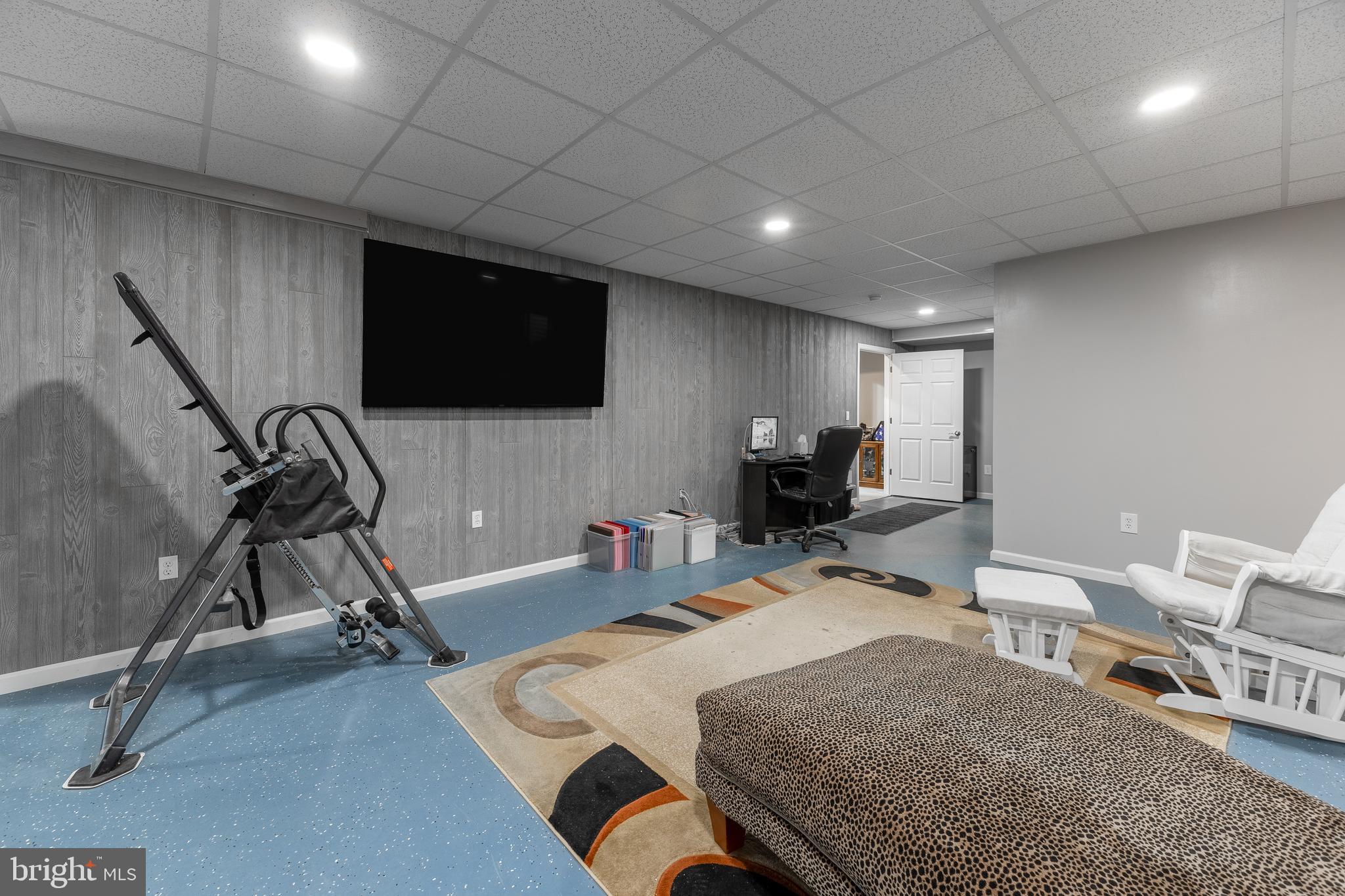 PARADISE HILLS - Residential