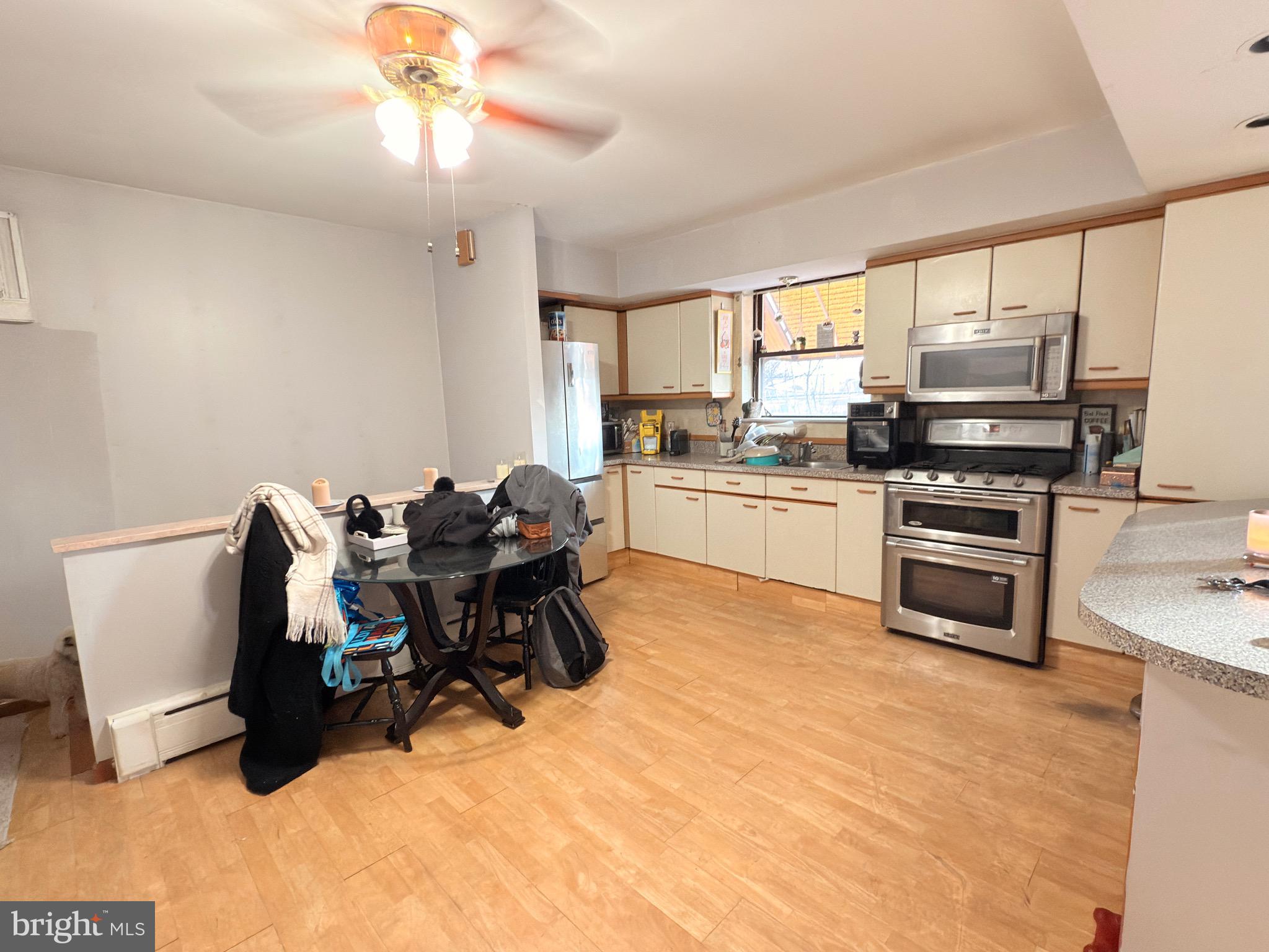 LOWER MOYAMENSING - Residential Income