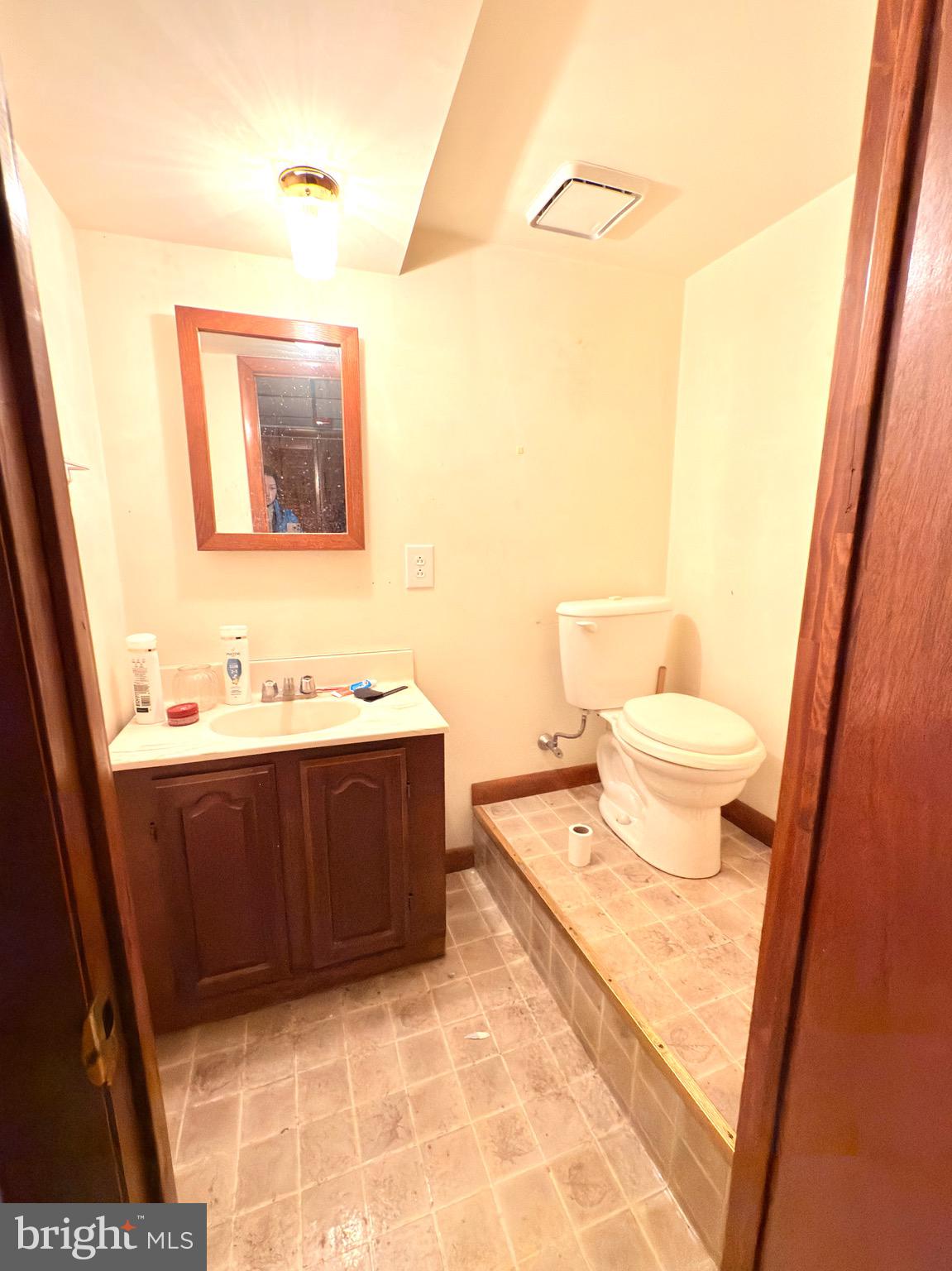 LOWER MOYAMENSING - Residential Income