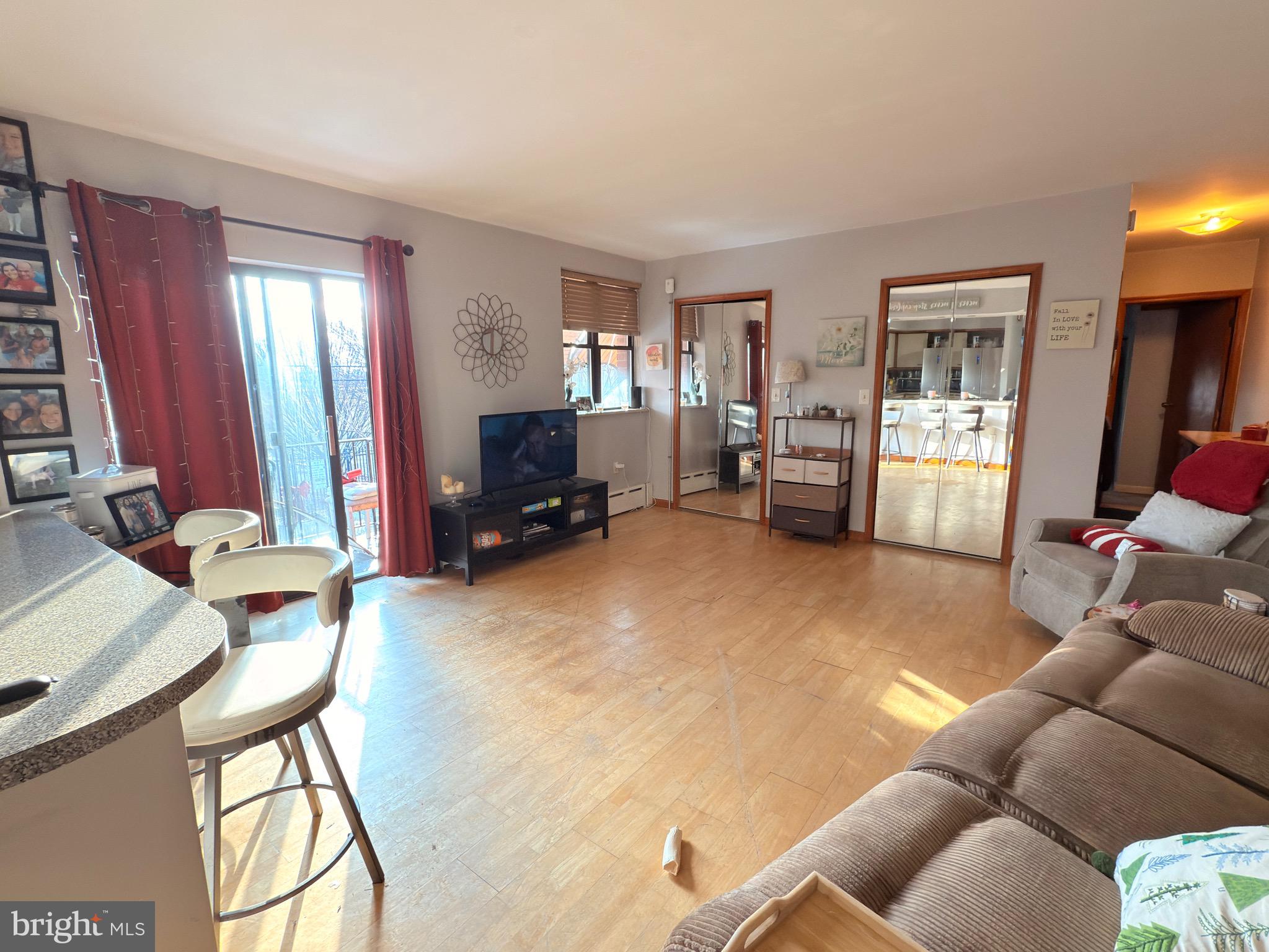 LOWER MOYAMENSING - Residential Income