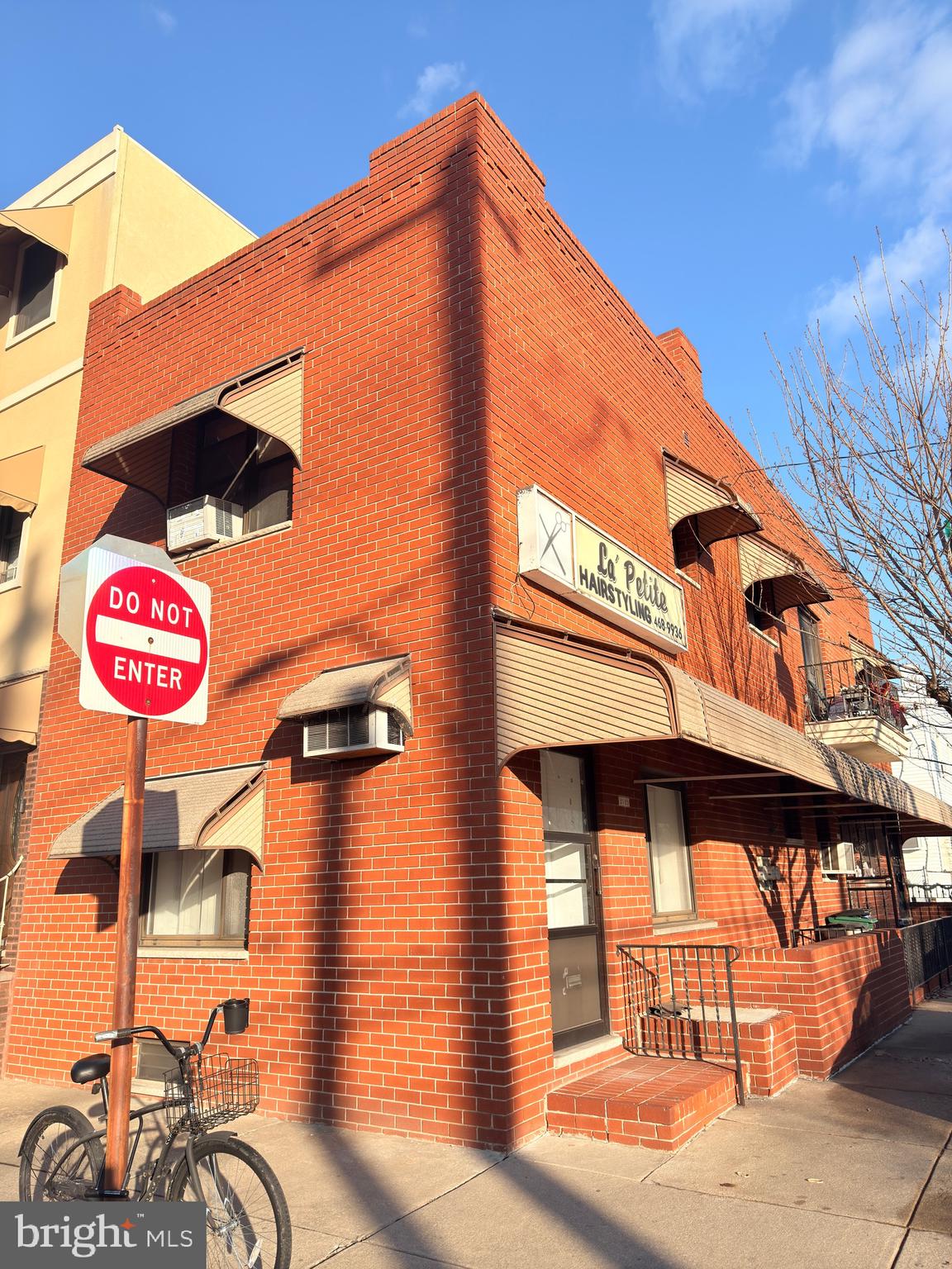 LOWER MOYAMENSING - Residential Income