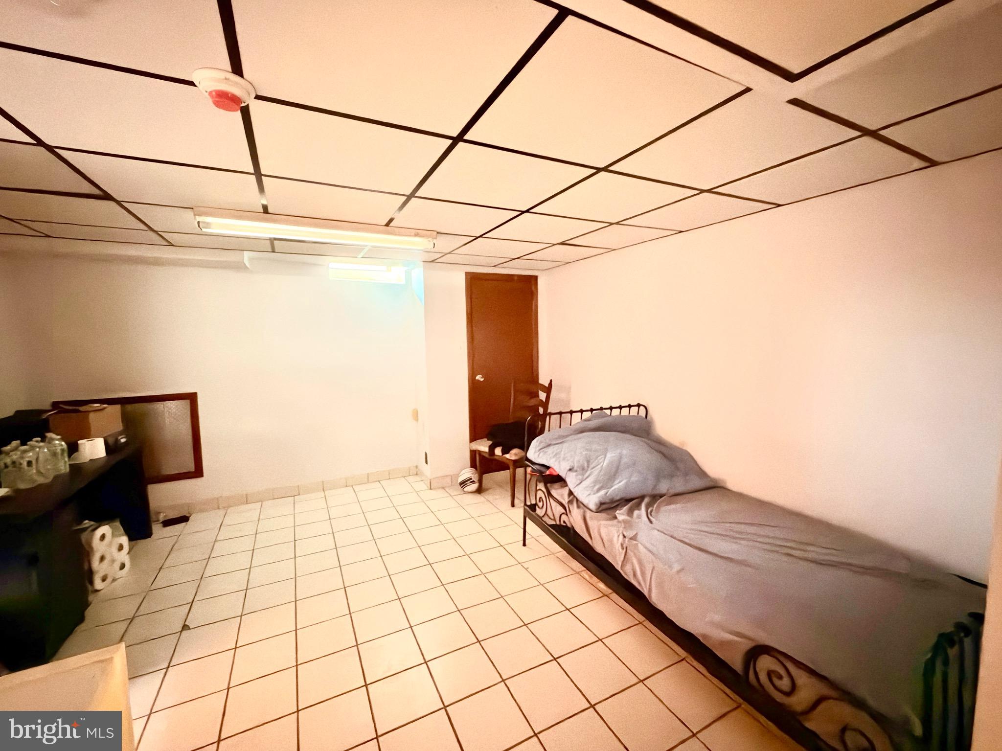 LOWER MOYAMENSING - Residential Income