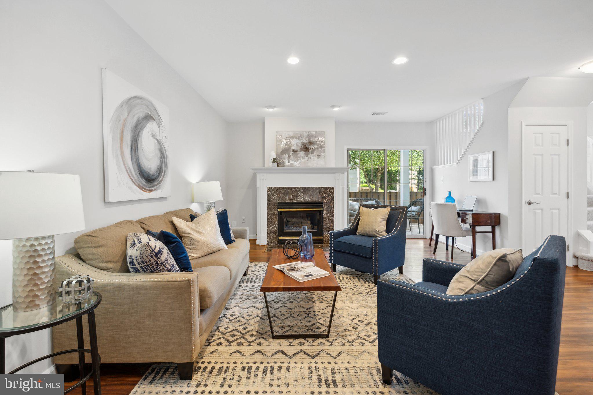 LIFESTYLE AT SULLY STATION - Residential