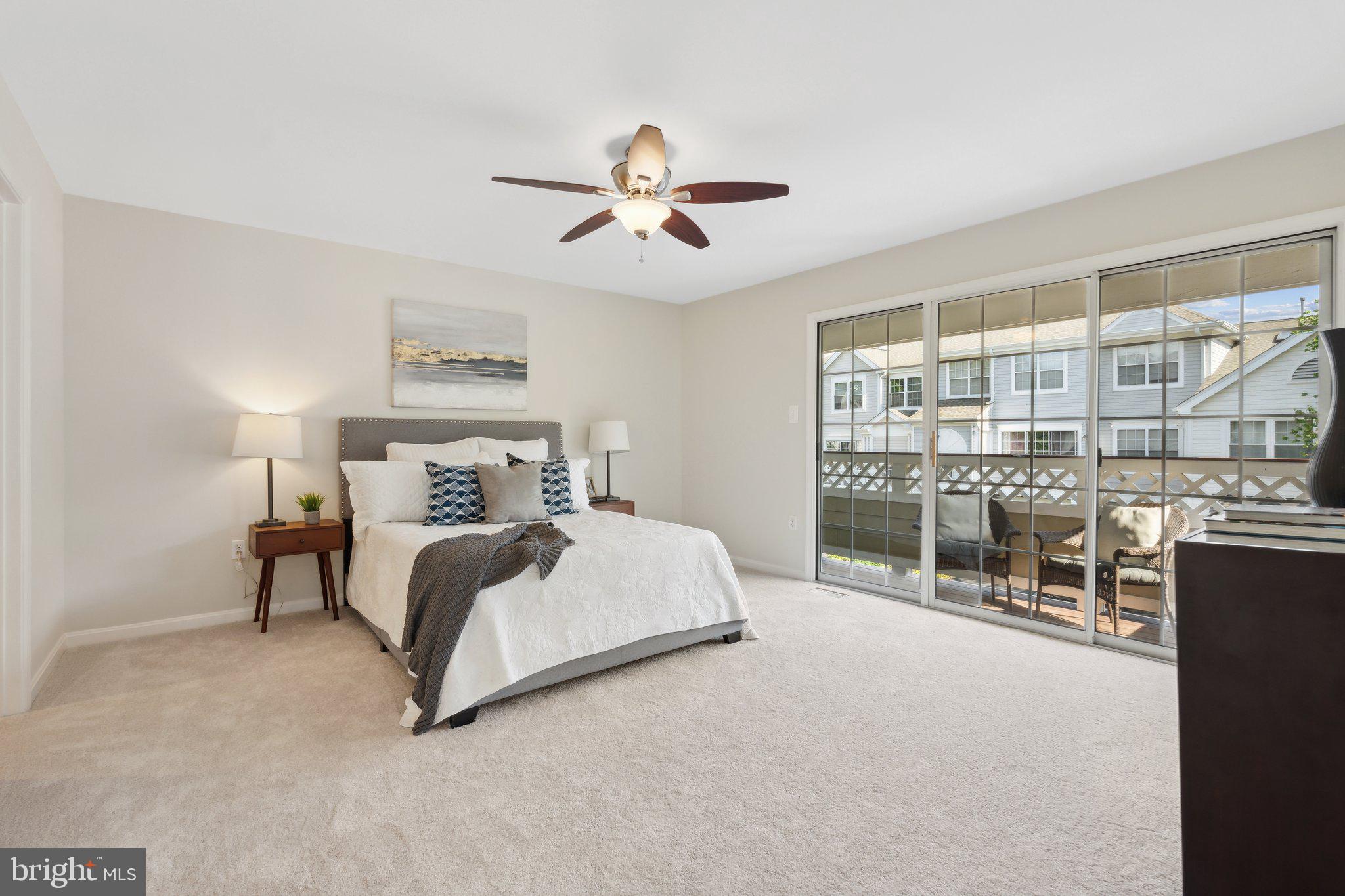 LIFESTYLE AT SULLY STATION - Residential