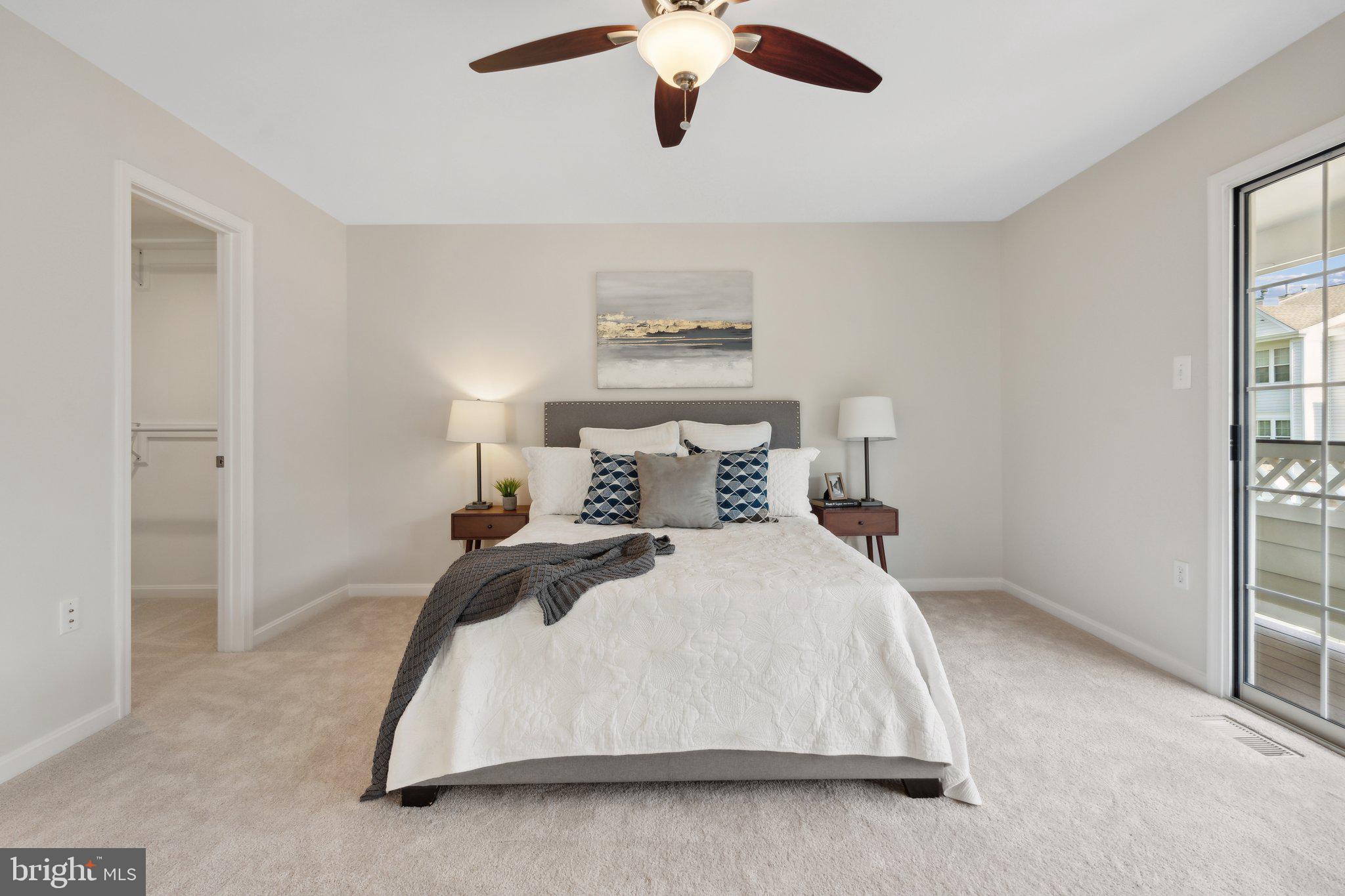 LIFESTYLE AT SULLY STATION - Residential