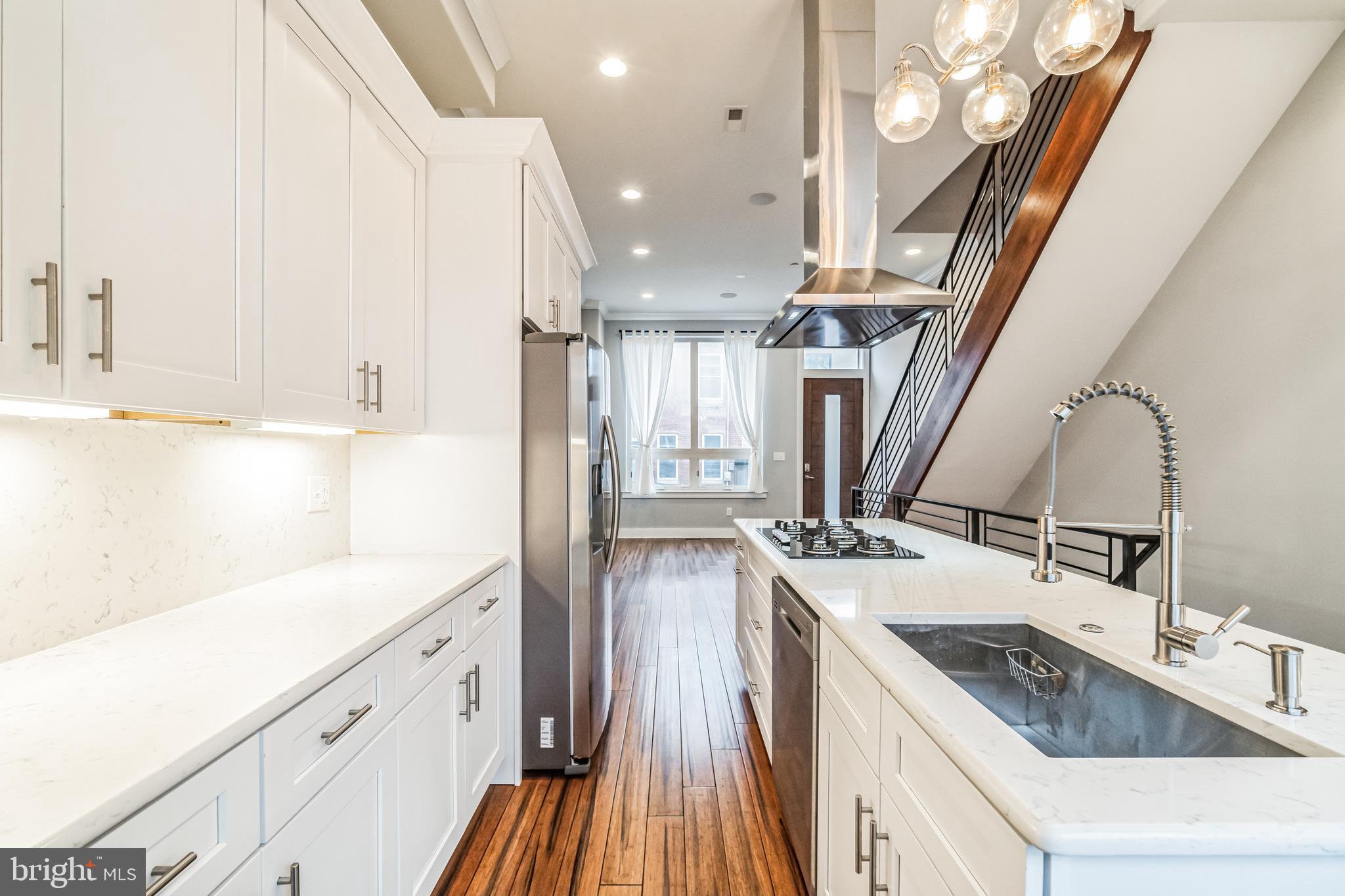 PASSYUNK SQUARE - Residential