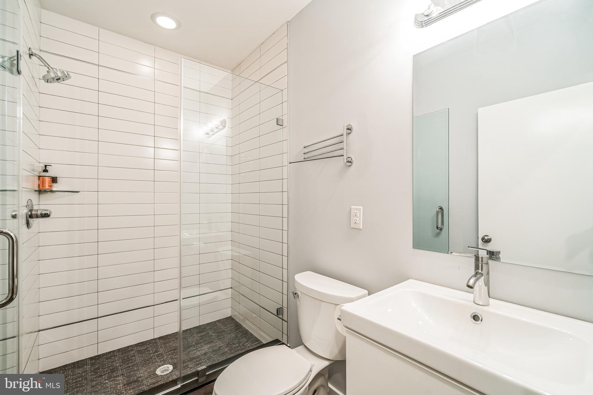 PASSYUNK SQUARE - Residential