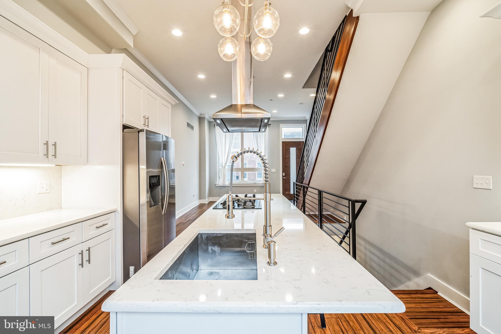 PASSYUNK SQUARE - Residential