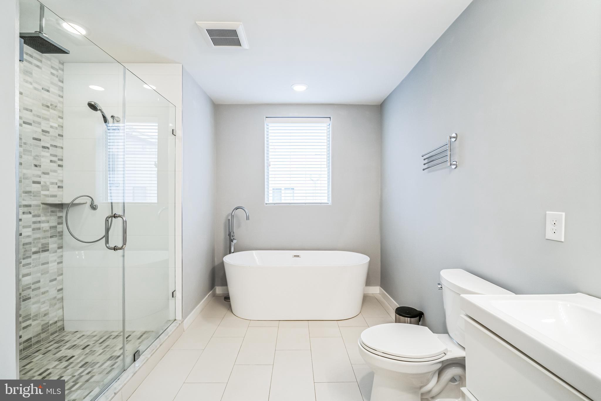 PASSYUNK SQUARE - Residential