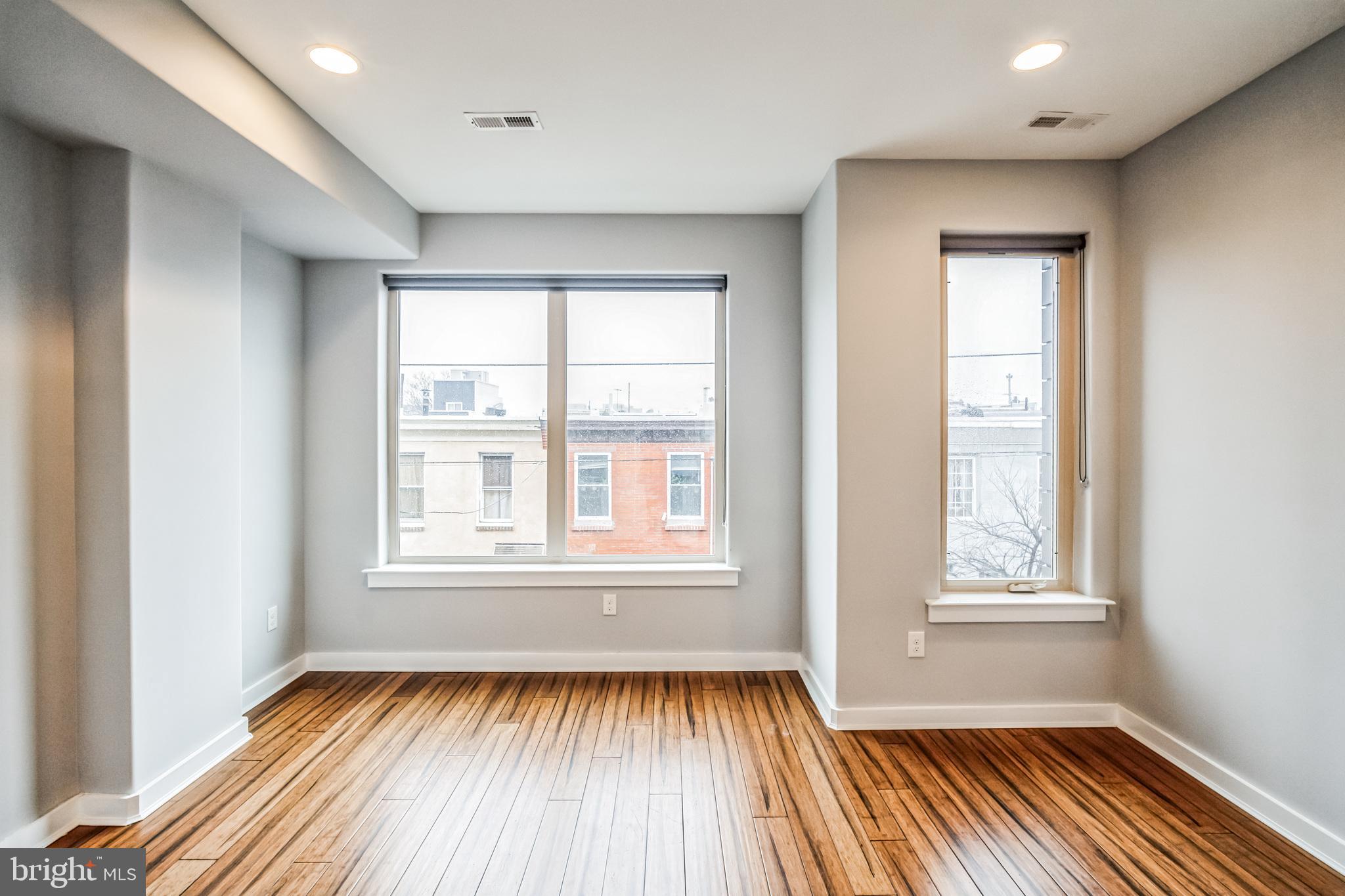 PASSYUNK SQUARE - Residential