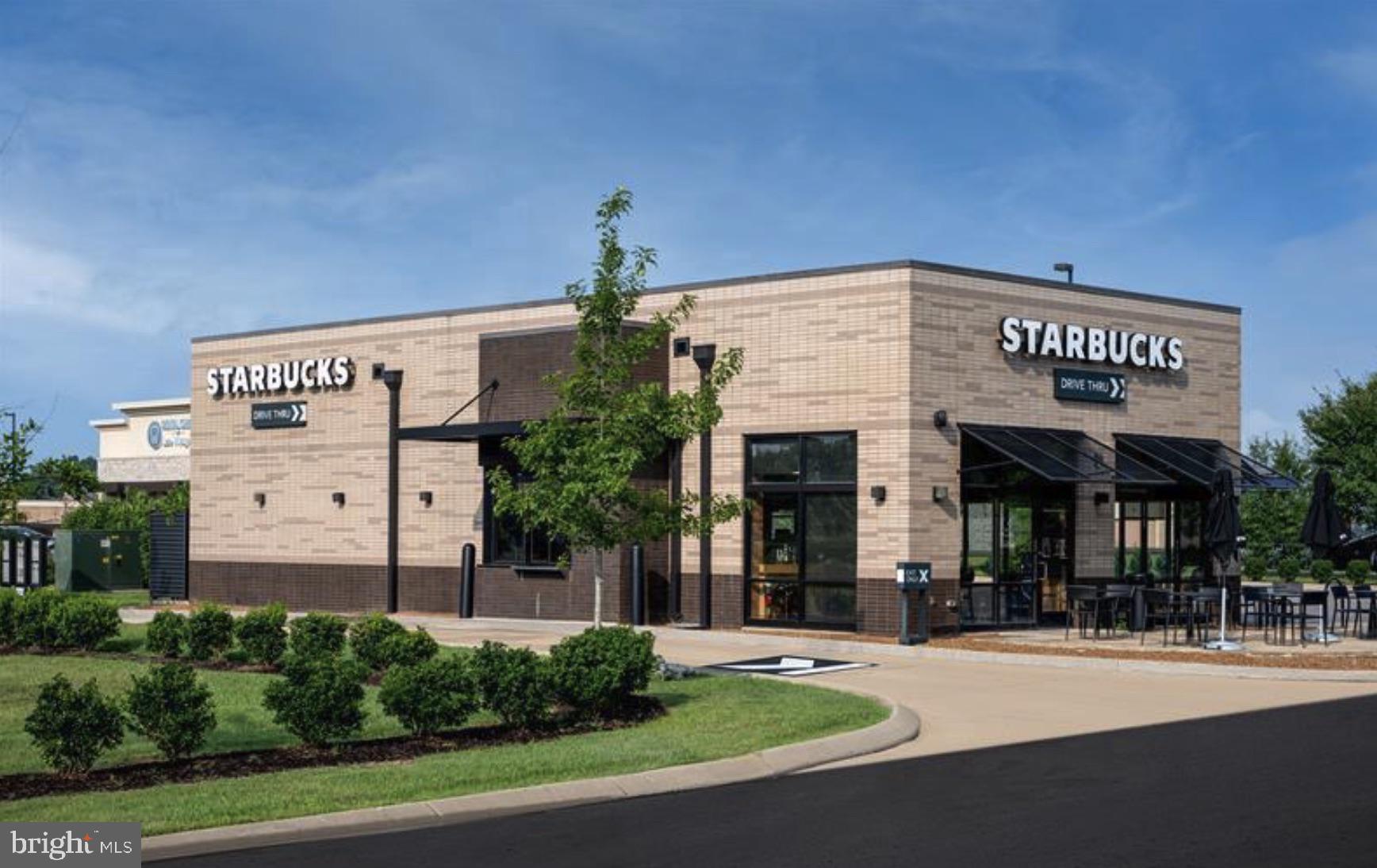 MONTGOMERY VILLAGE - Residential Lease