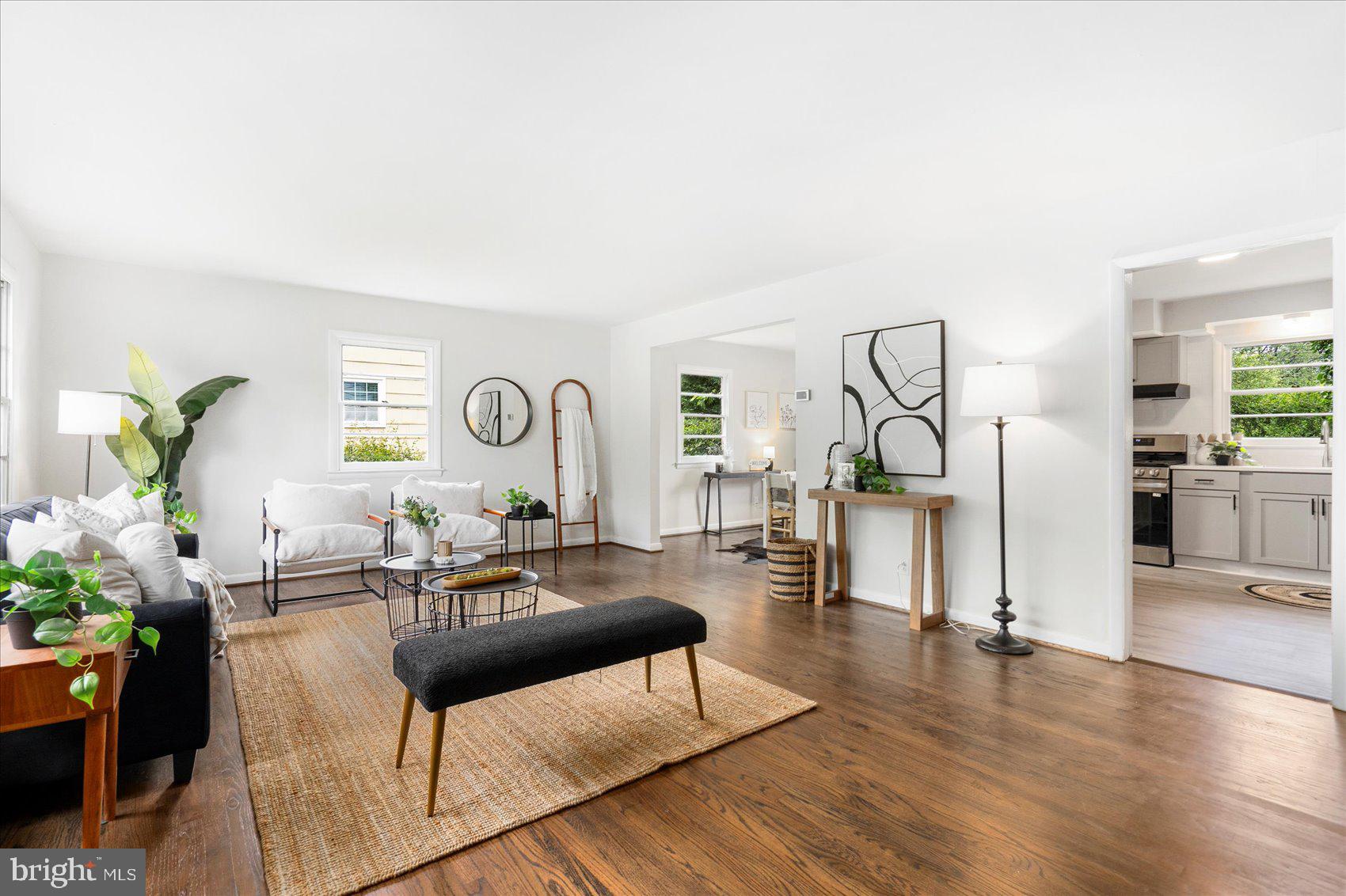 8511 VALLEYFIELD ROAD