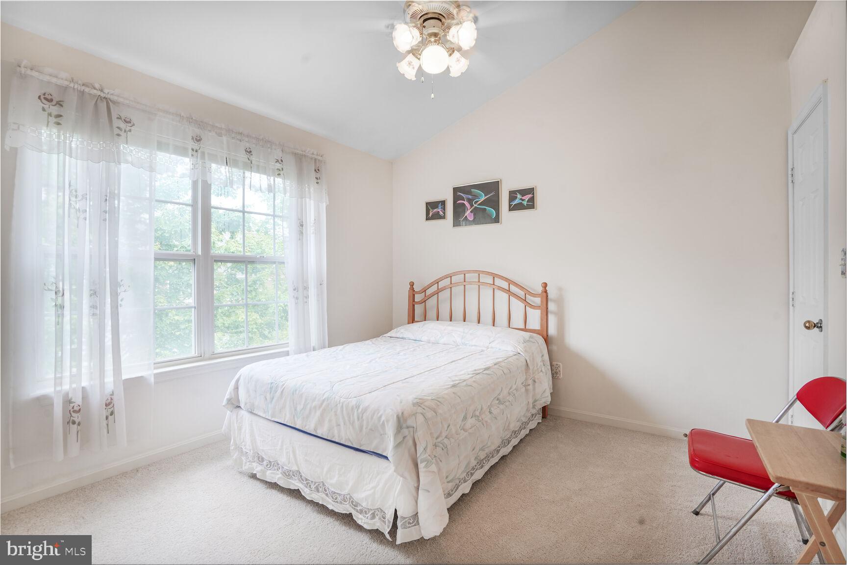 RANDOM HILLS - Residential